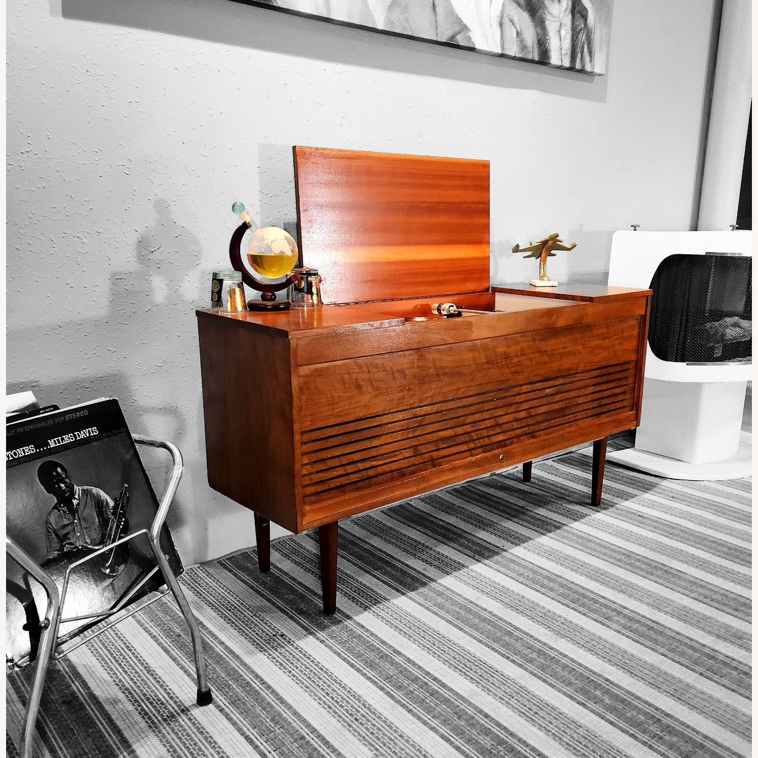 Vintage/Antique Natural Wood Media Storage - image-5