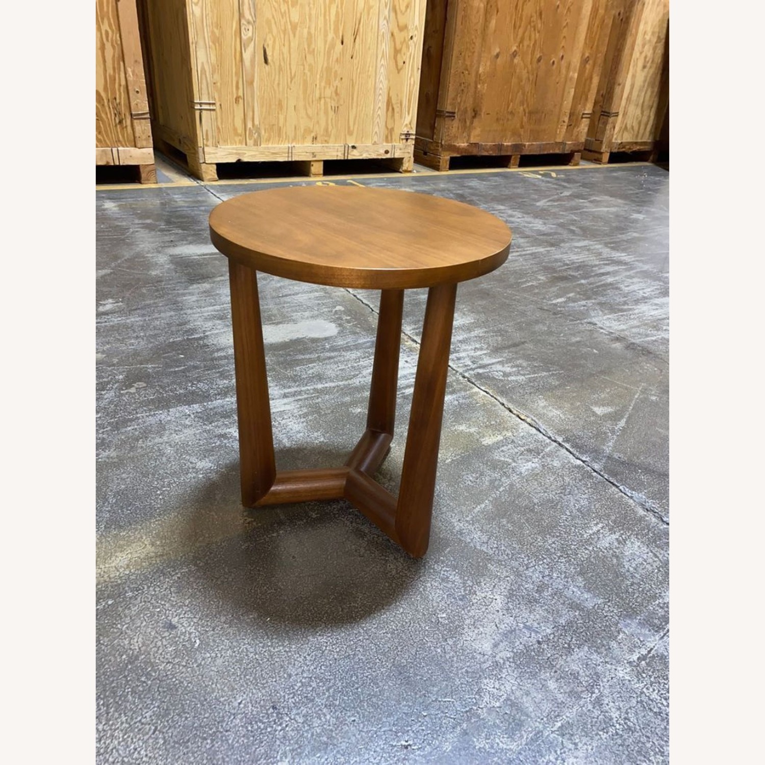 Bright Chair Madame Y Side Table - image-4