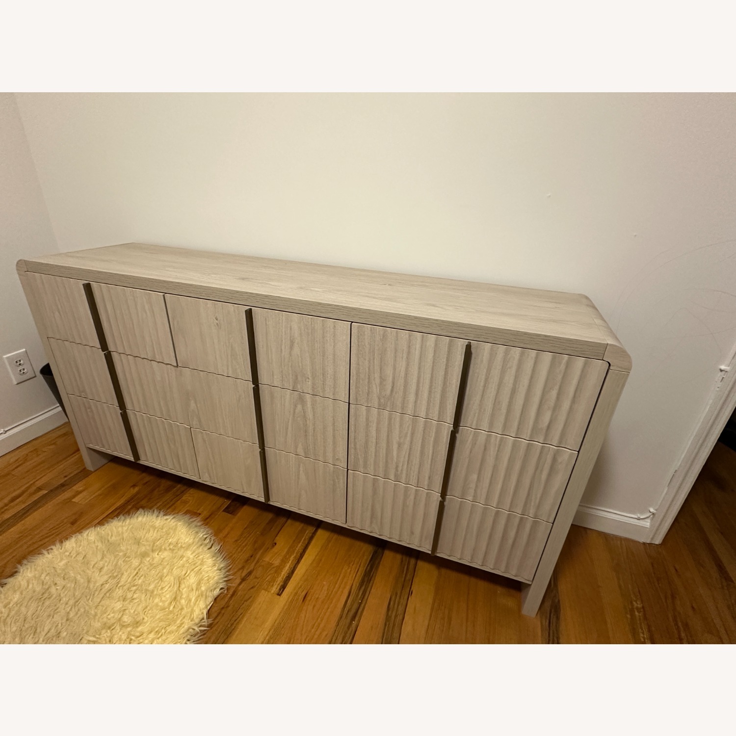 Modern 9 Drawer Fluted Dresser - AptDeco