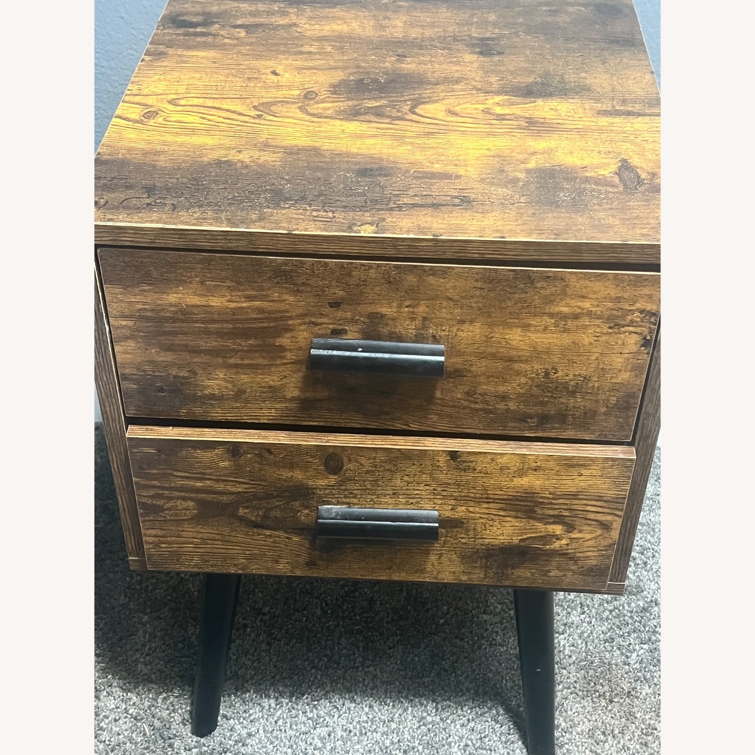 Hoorlang Nightstands - image-2