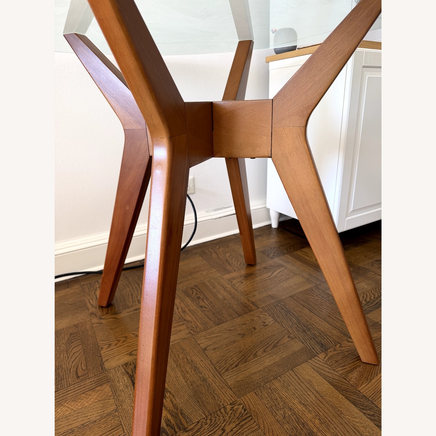 Jensen Round Dining Table (42") - image-4