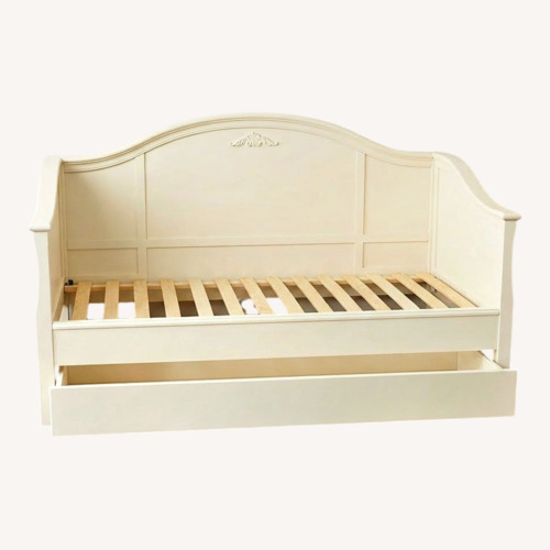 Used Pottery Barn Teen White Wood Daybed for sale on AptDeco