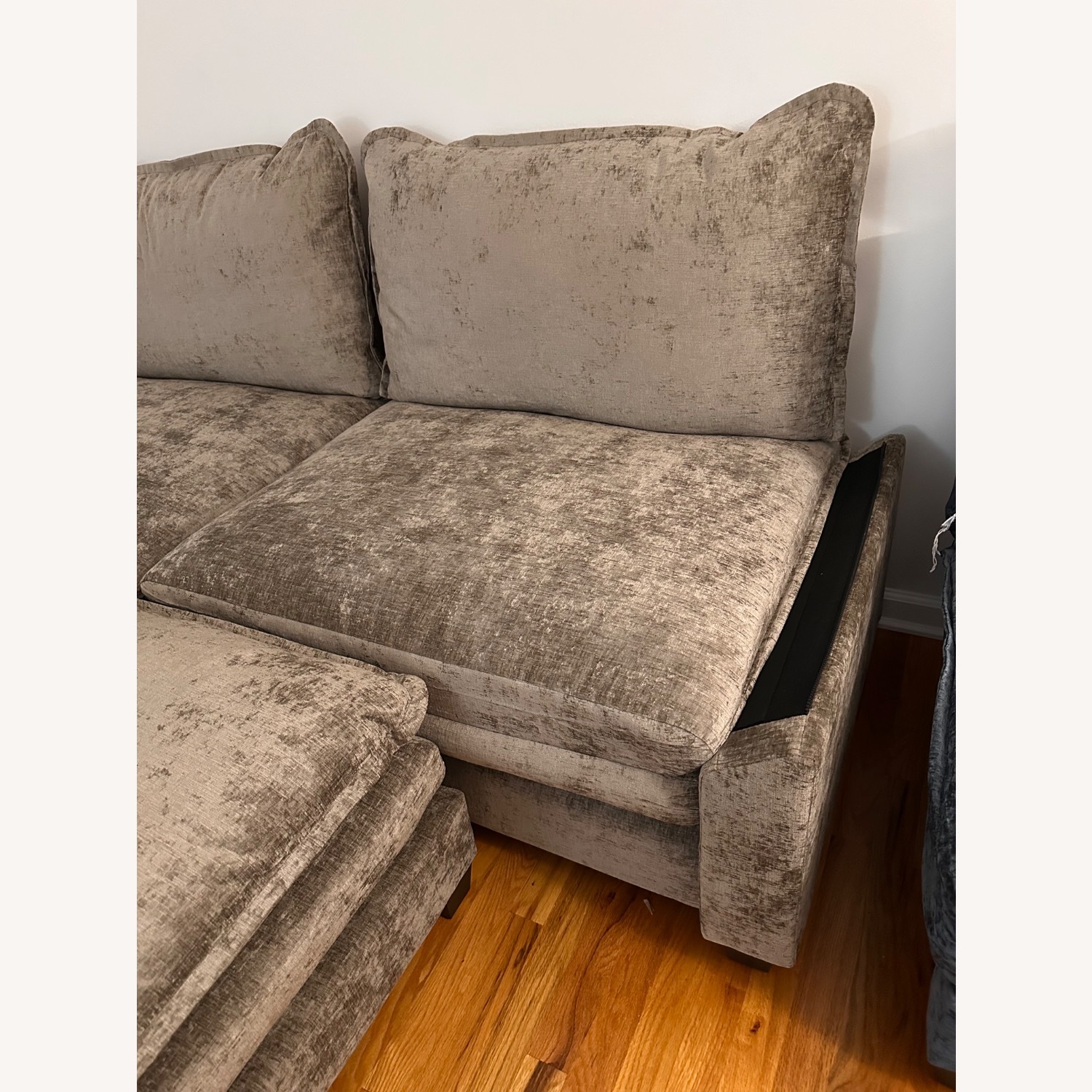 Vingli Fabric 2 Piece Sectional - image-2