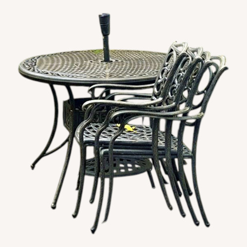 Used Macy’s 6-Piece Cast Aluminum Patio Dining Set for sale on AptDeco