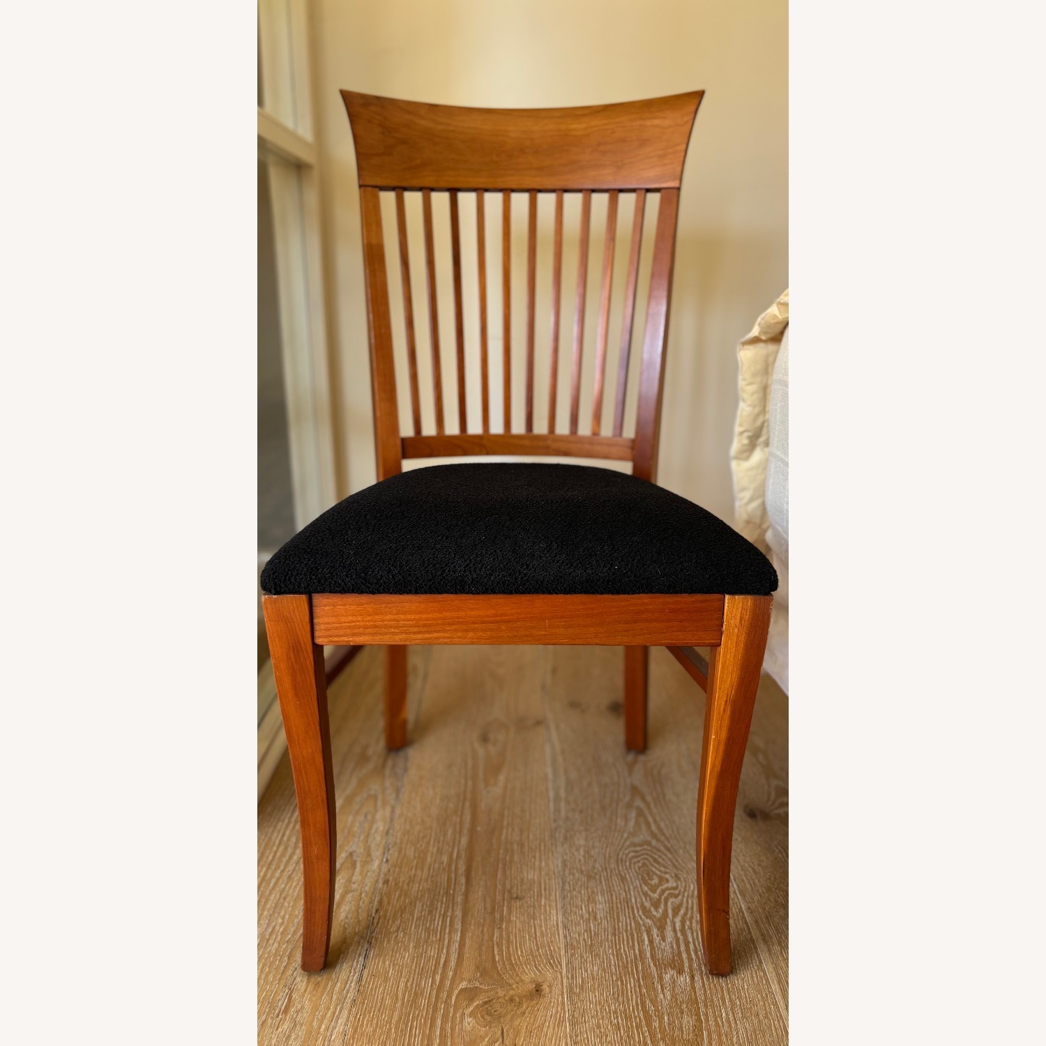 Nichols & Stone Extendable Dining Table + 4 Chairs - image-3