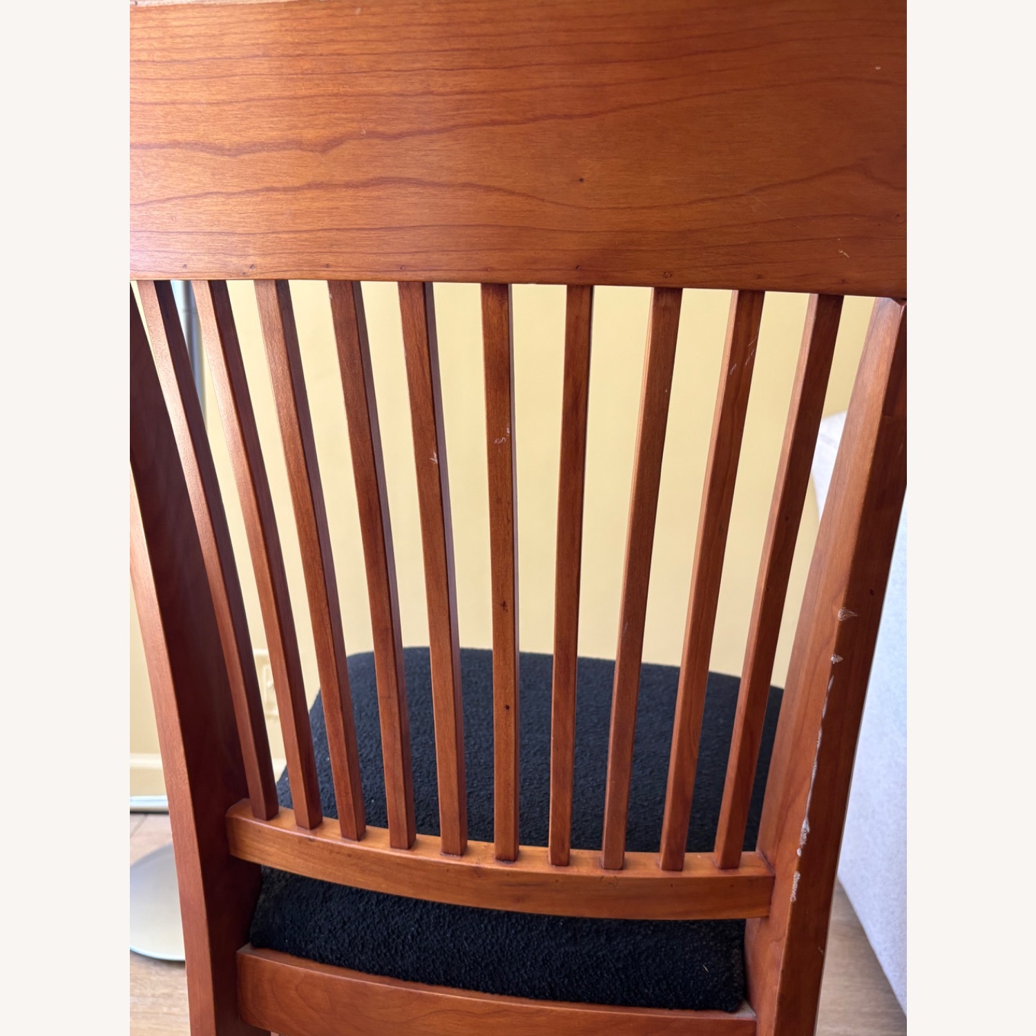Nichols & Stone Extendable Dining Table + 4 Chairs - image-4