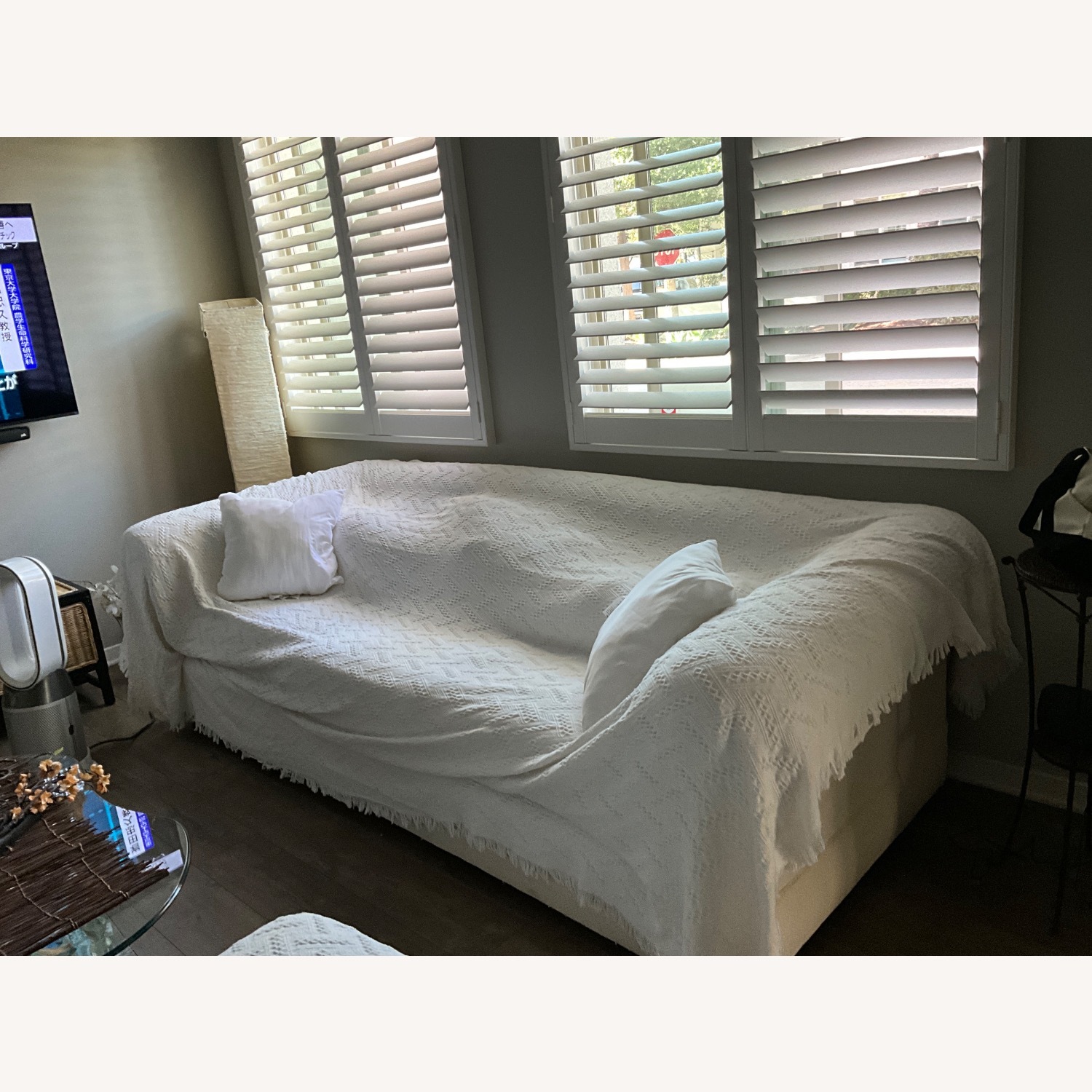 Ethan Allen White 3+ Seater Sofa - image-2