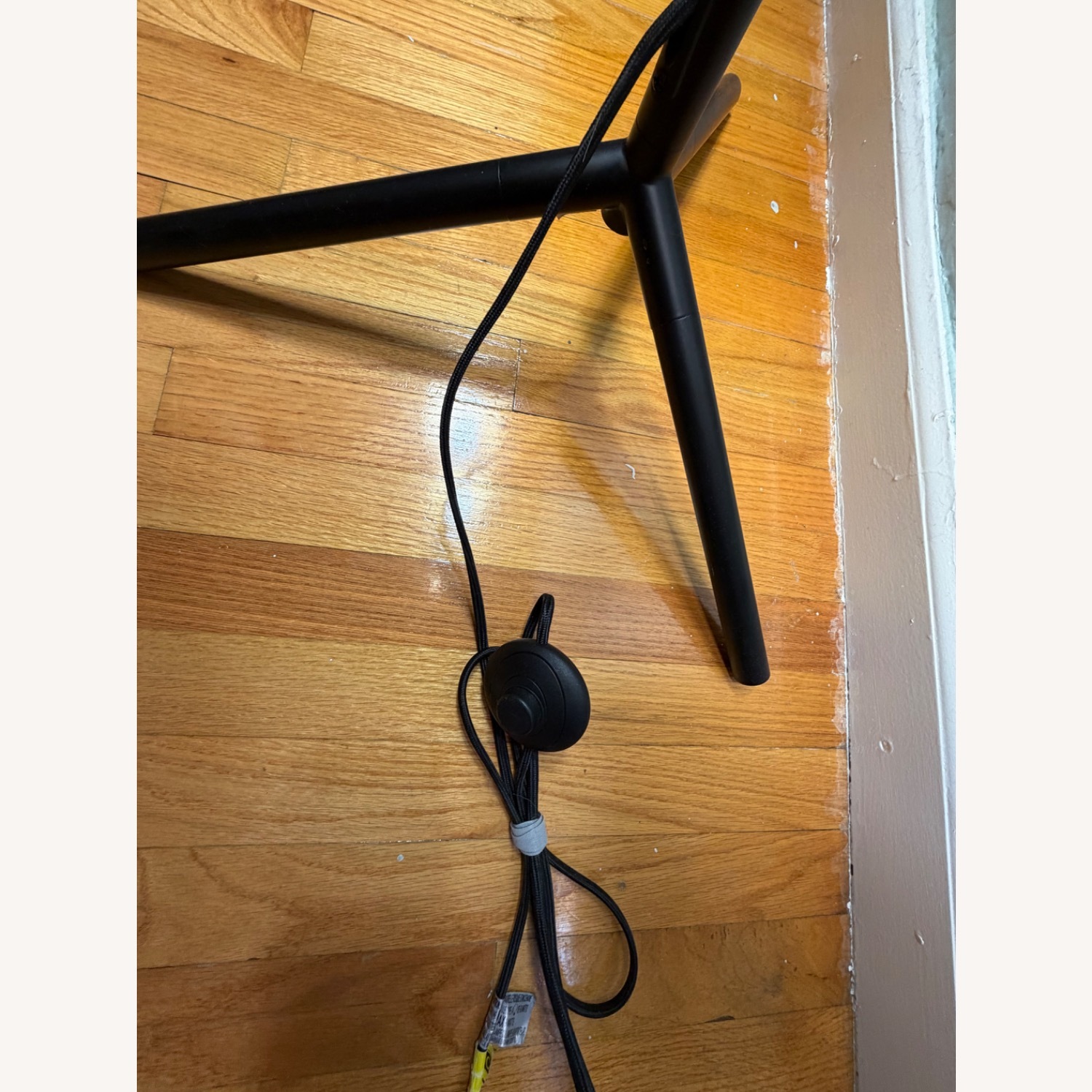 Safavieh Iris 69.5 Inch H Floor Lamp - image-7