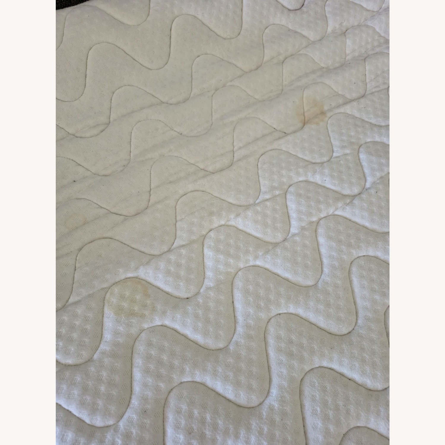 Raymour & Flanigan Trayce Queen Sleeper Sofa - image-6
