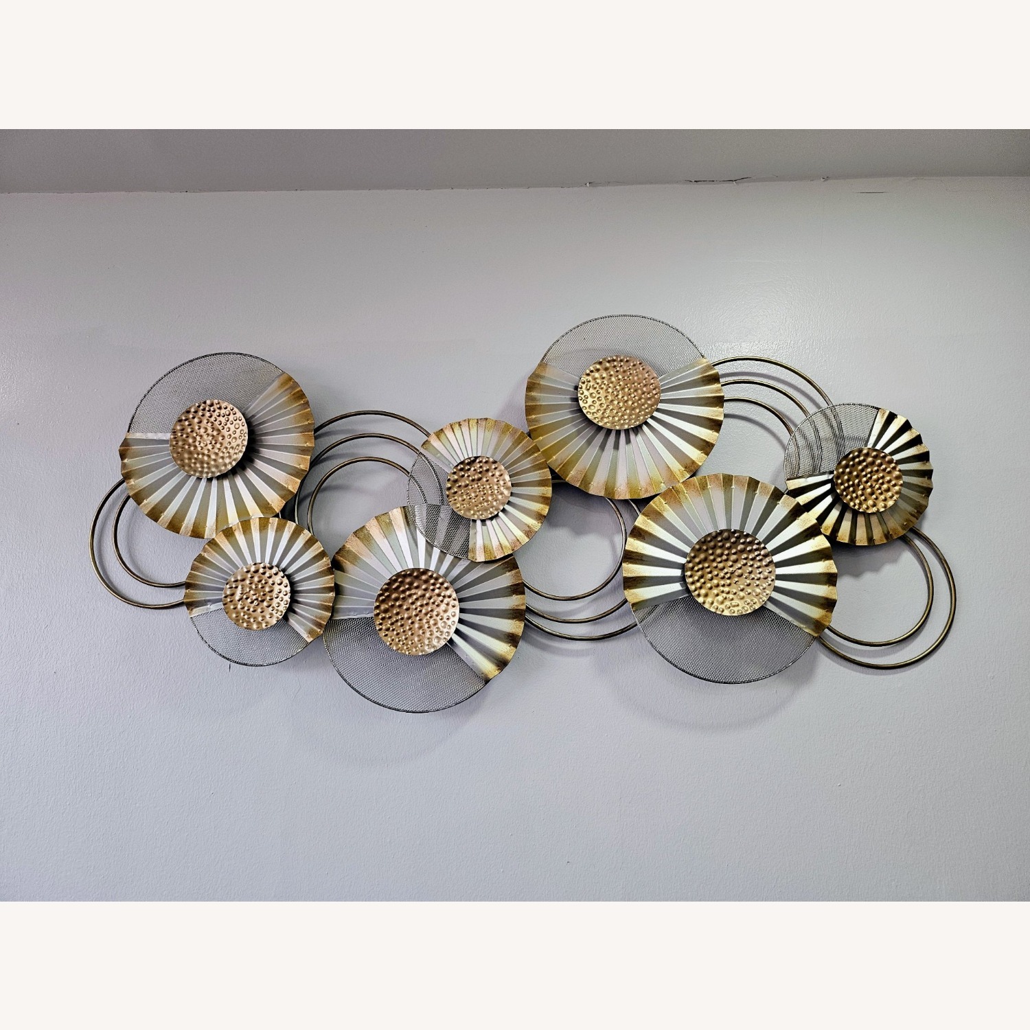 Decorative Metal Wall Hanging Gold Silver - image-3