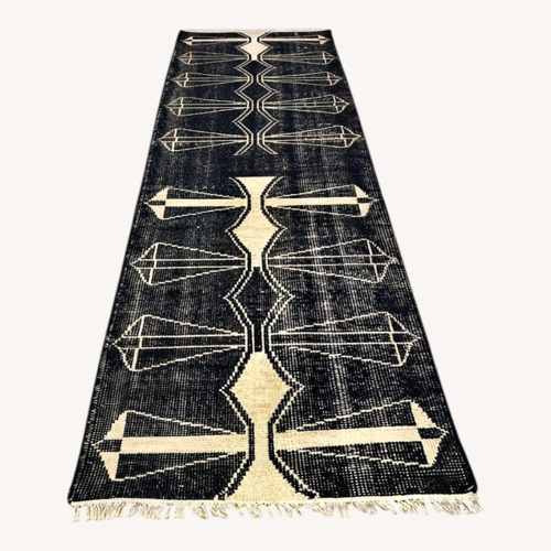 Used Hand Knotted 3 x 9 Wool Runner for sale on AptDeco