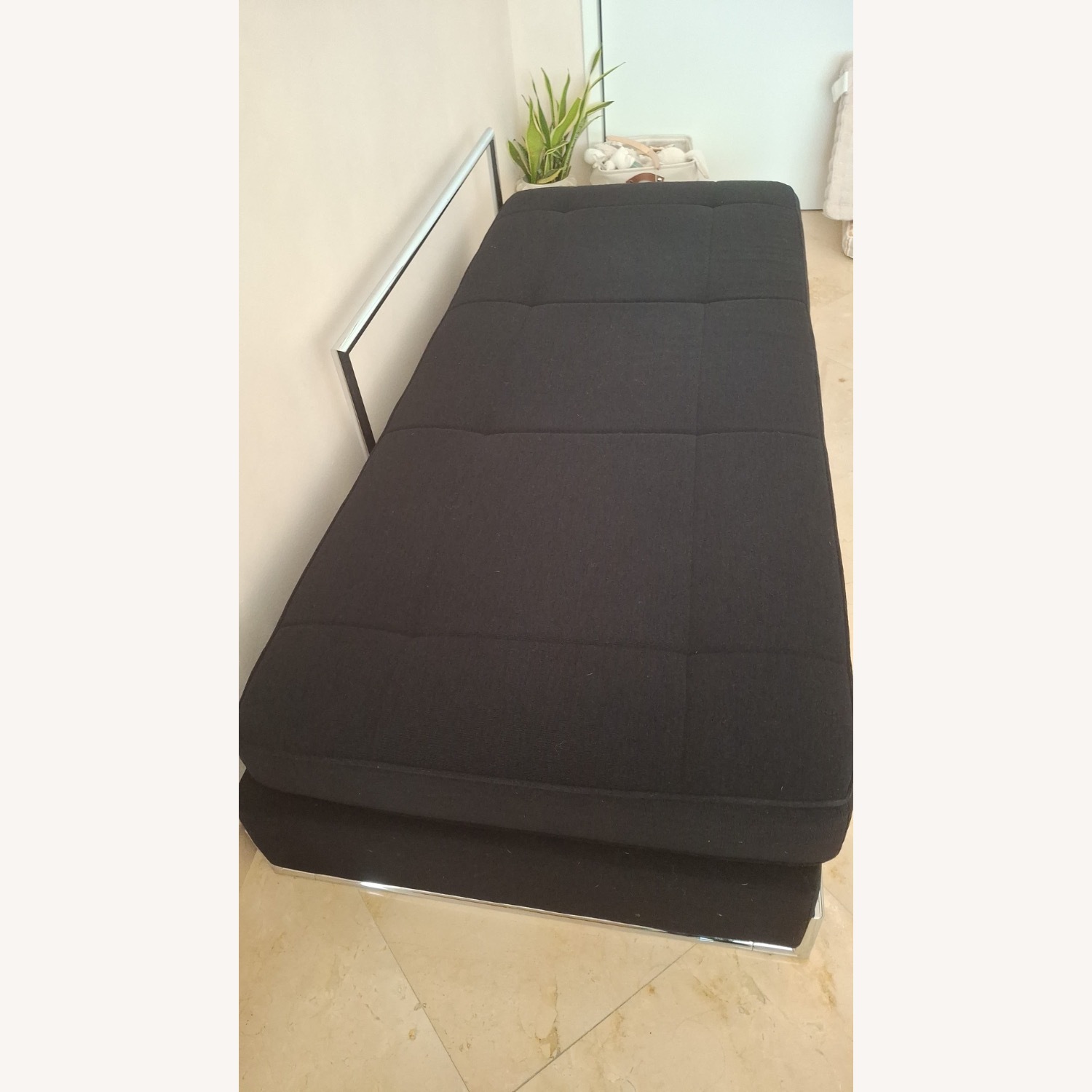 Eileen Gray Daybed  - image-3