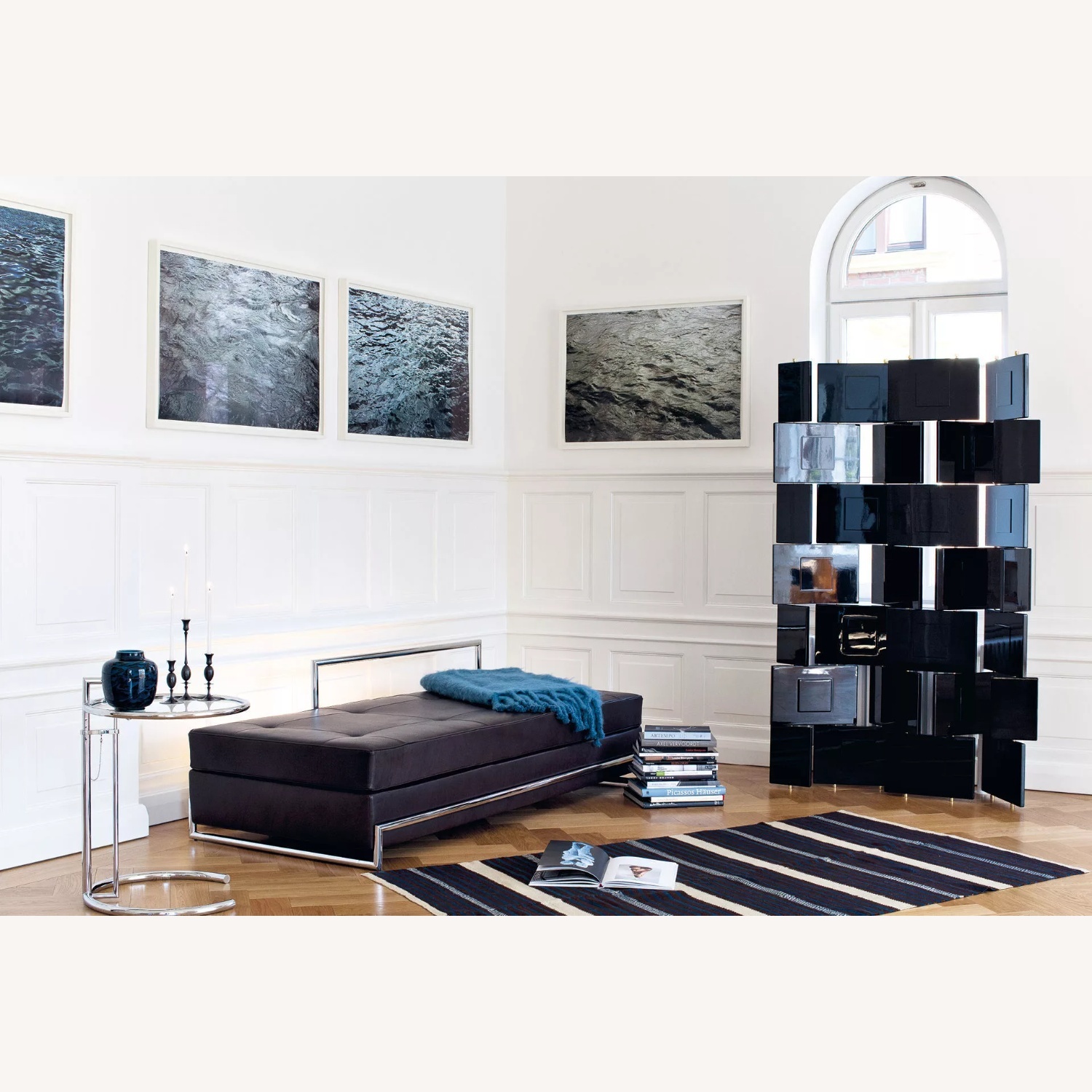 Eileen Gray Daybed  - image-5