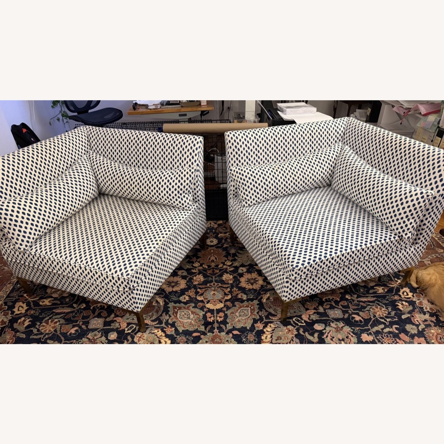 Pair of Lounge Chairs White with Navy Pattern - image-1