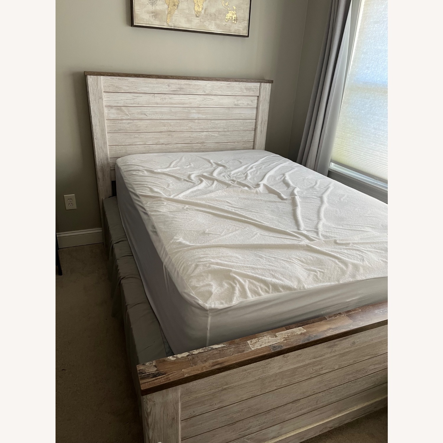 Ashley Furniture Wood Willowton Full Panel Bed - image-4