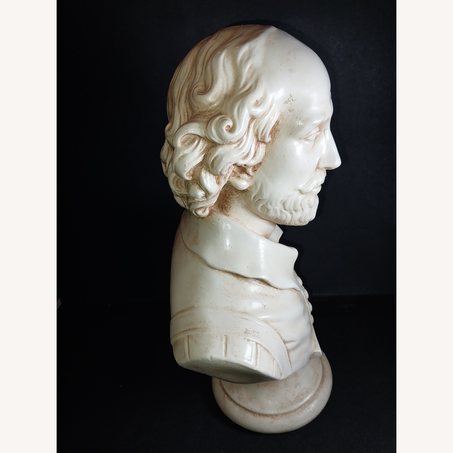 William Shakespeare Ceramic Bust - image-5