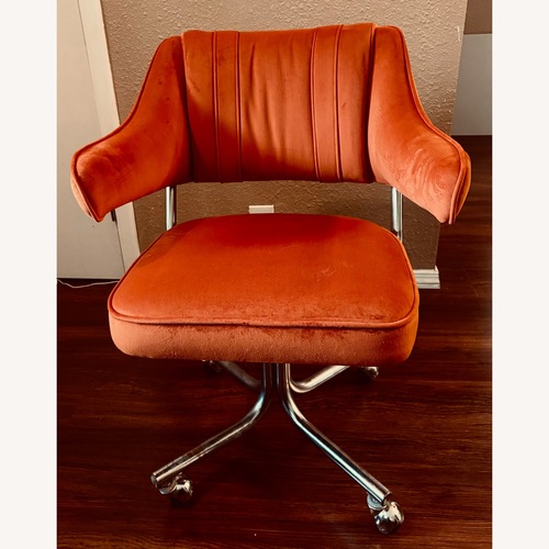 Used Vintage Dining/Office Chairs for sale on AptDeco