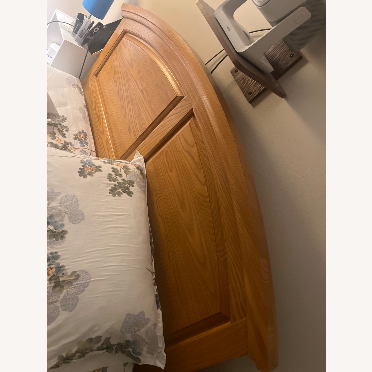 Natural Wood Queen Bed - image-3
