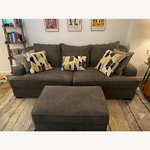 Used Rooms To Go Havenridge Grey Three Seater Sleeper Sofa for sale on AptDeco