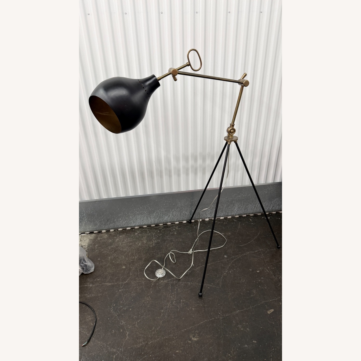 Black Floor Lamp - image-3