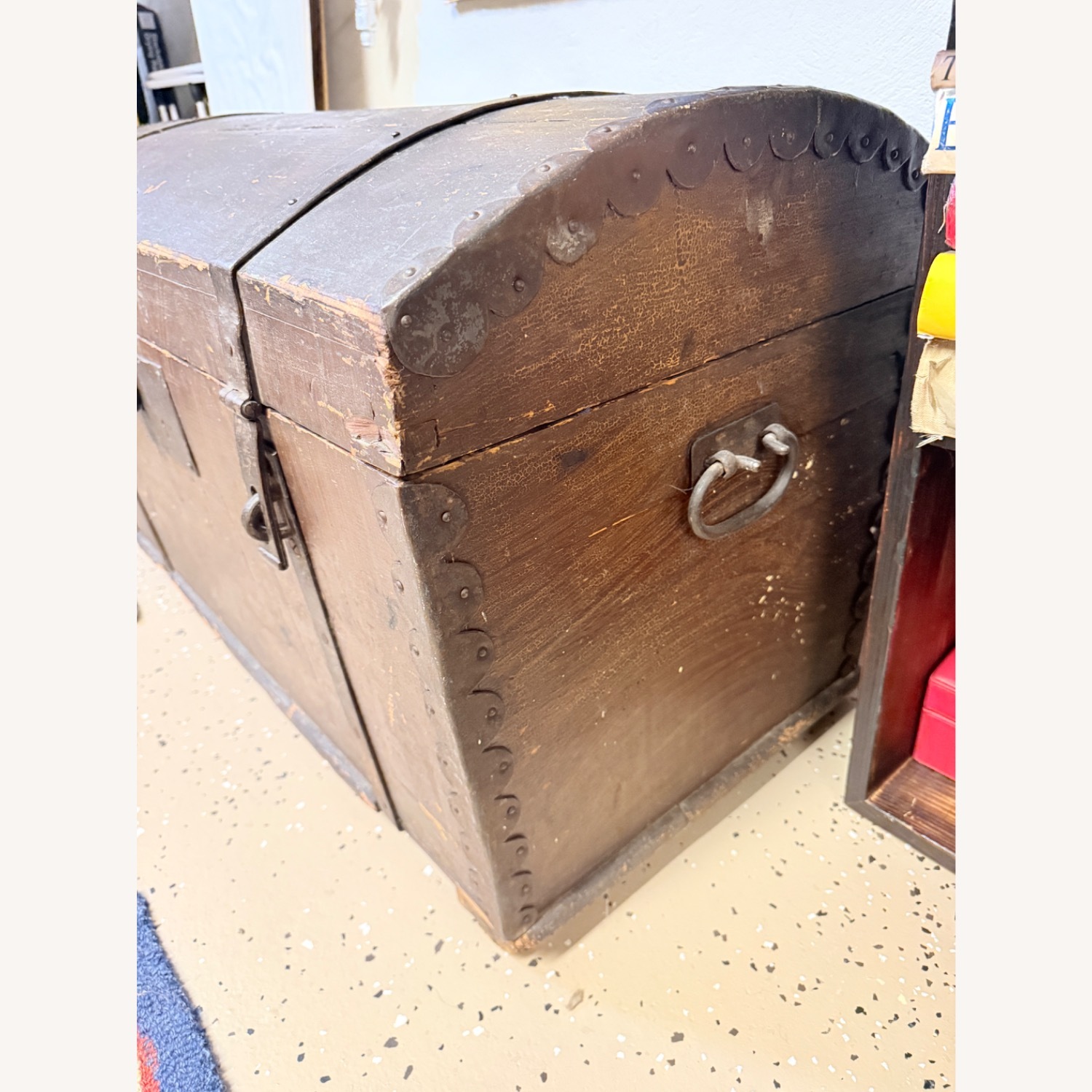 Vintage/Antique Finds Dark Brown Wood Chest - image-15
