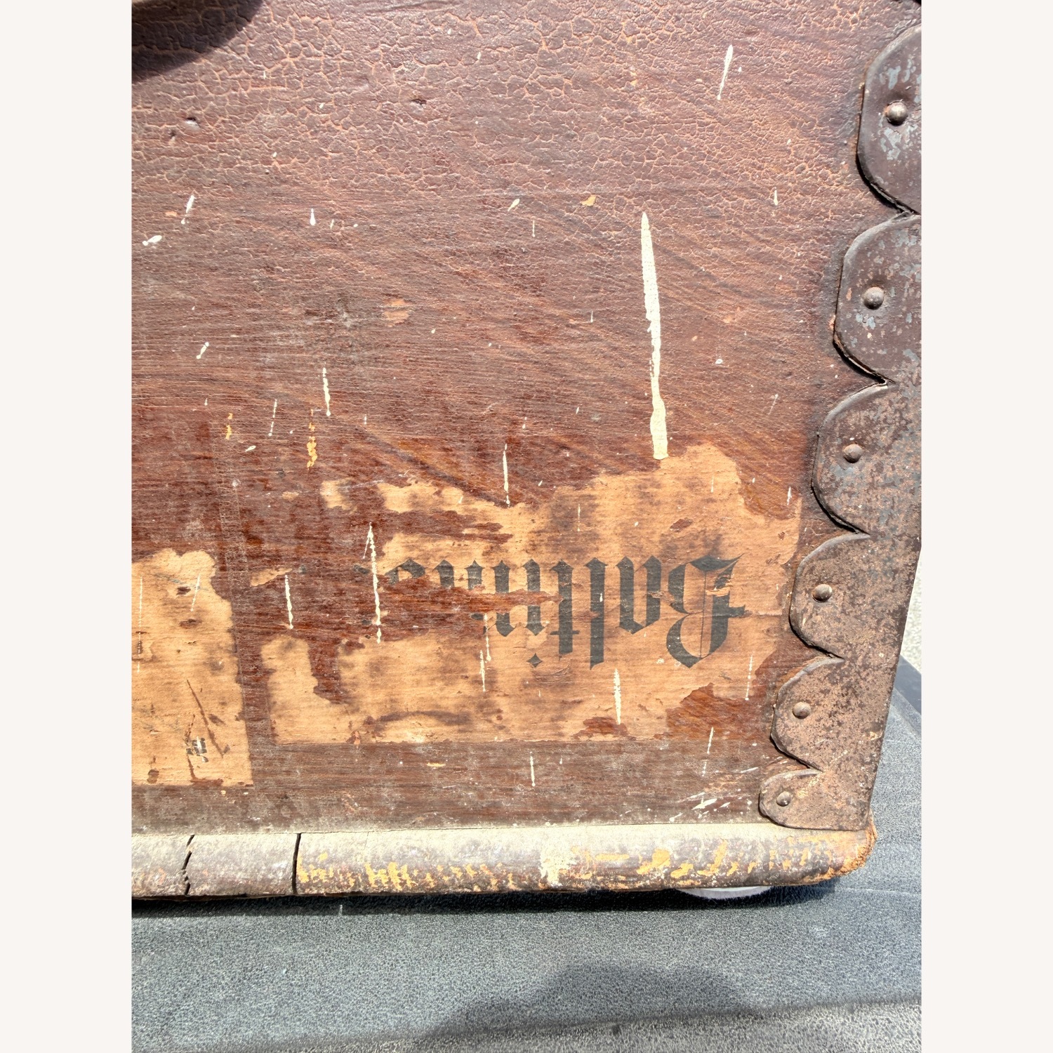 Vintage/Antique Finds Dark Brown Wood Chest - image-6