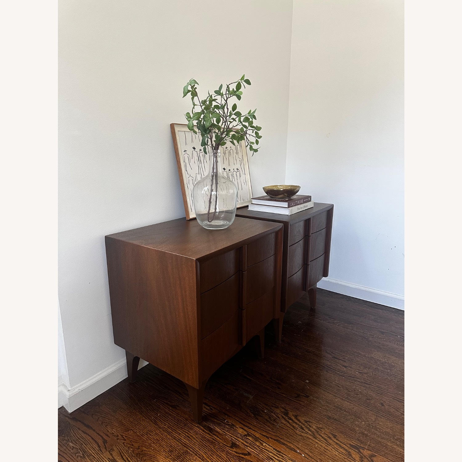 Pair of Mid-Century Modern Nightstands - image-7
