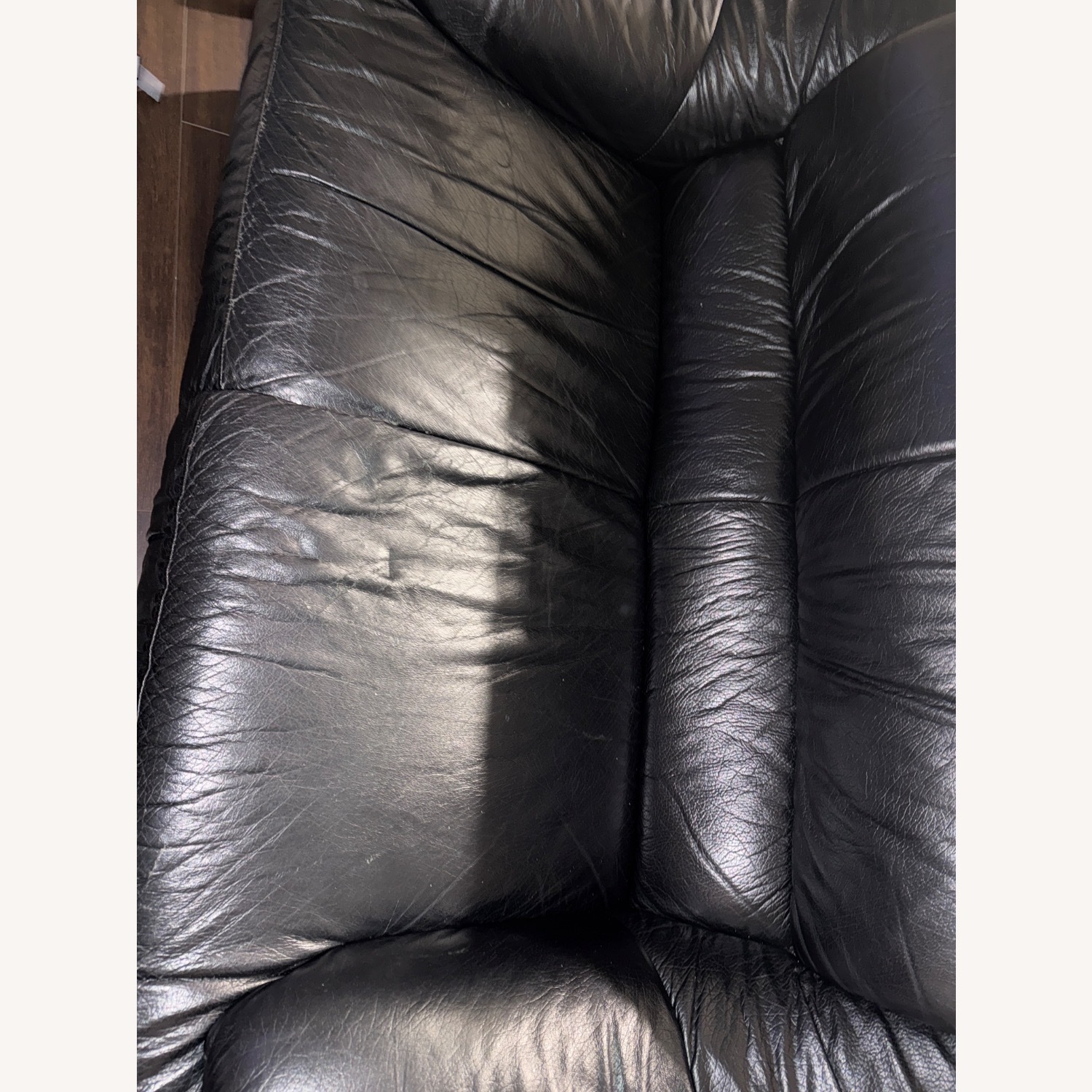 Vintage/Antique Black Leather 2 Seater Sofa - image-6