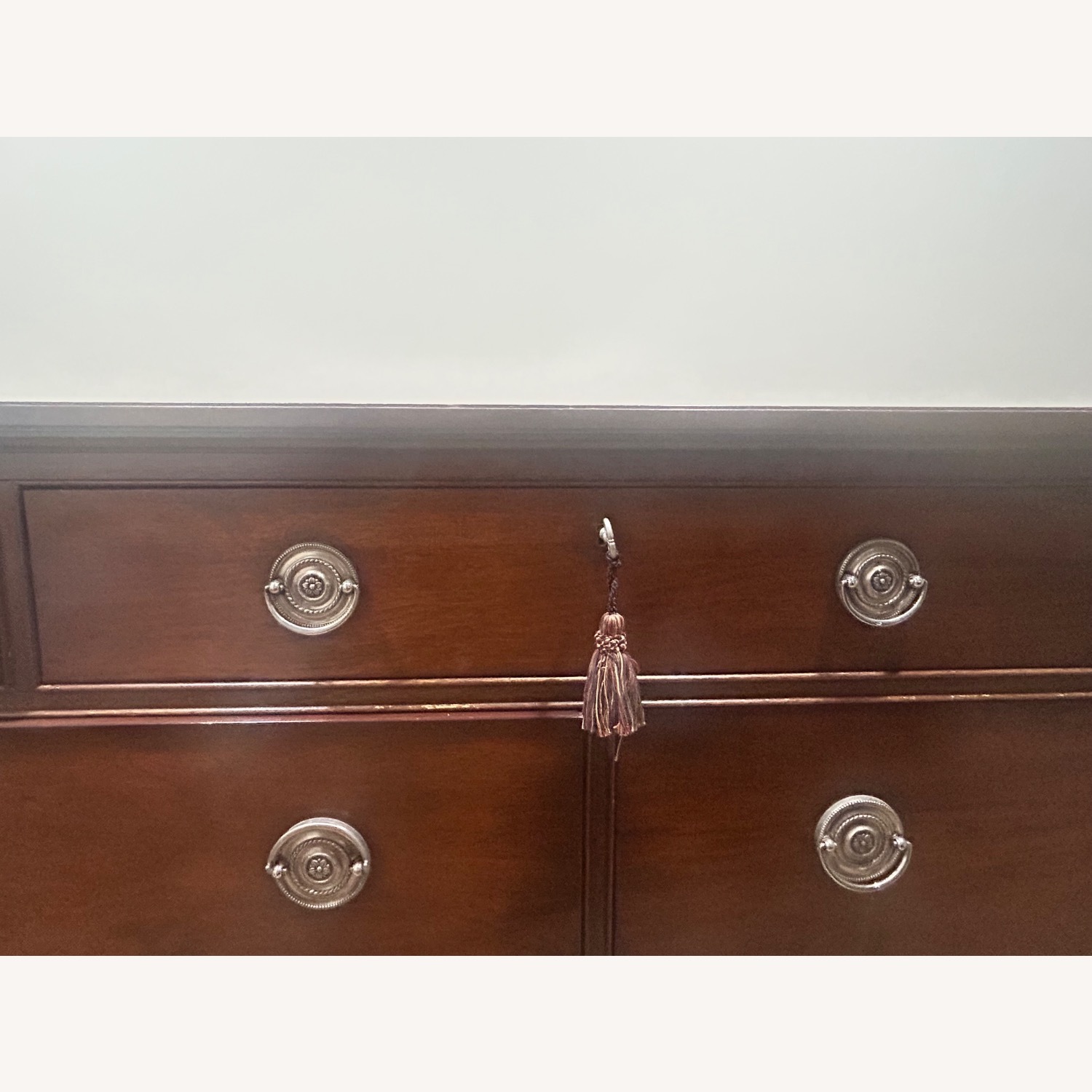 Ethan Allen Dresser included Mirror - image-4