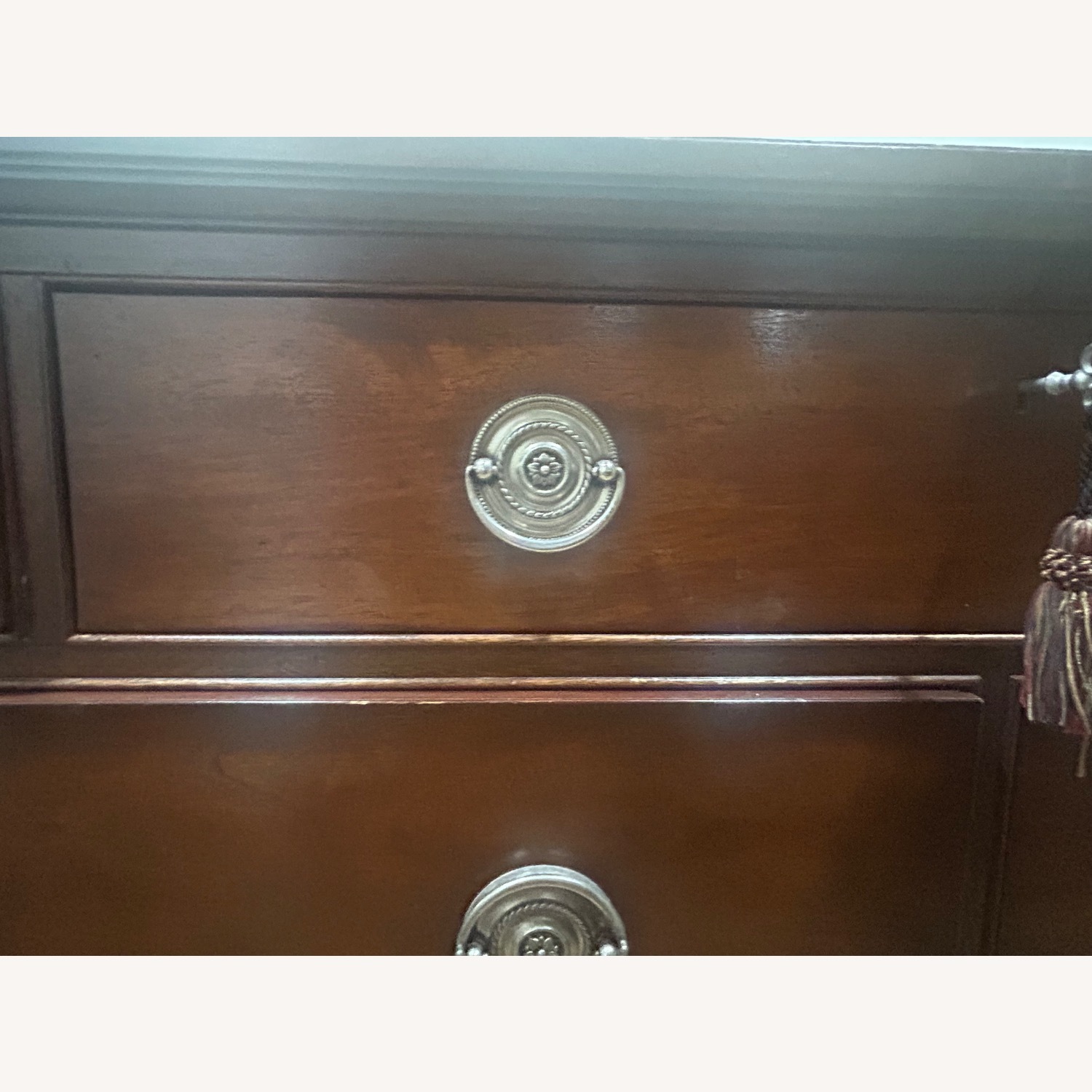 Ethan Allen Dresser included Mirror - image-3