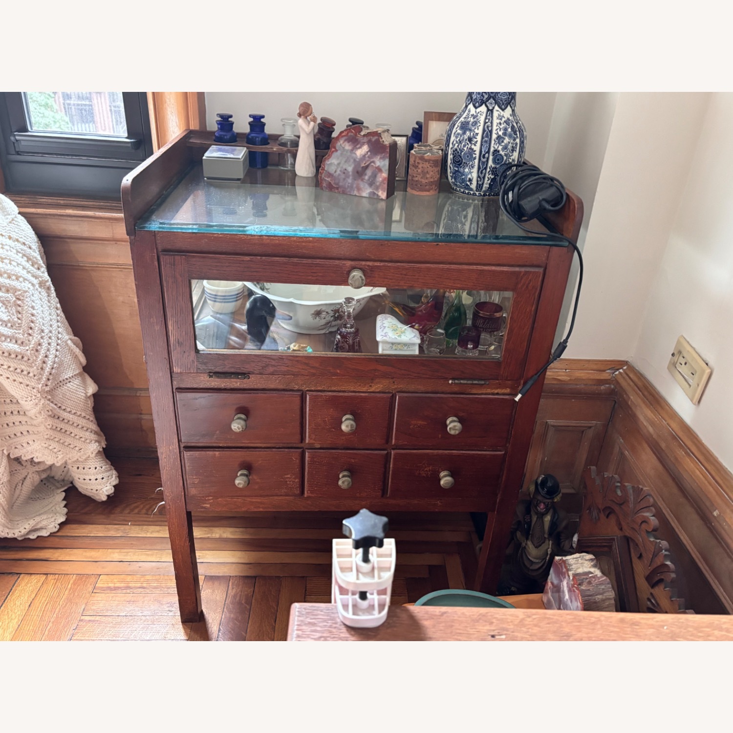 Vintage/Antique Dark Brown Wood Sideboard - image-3