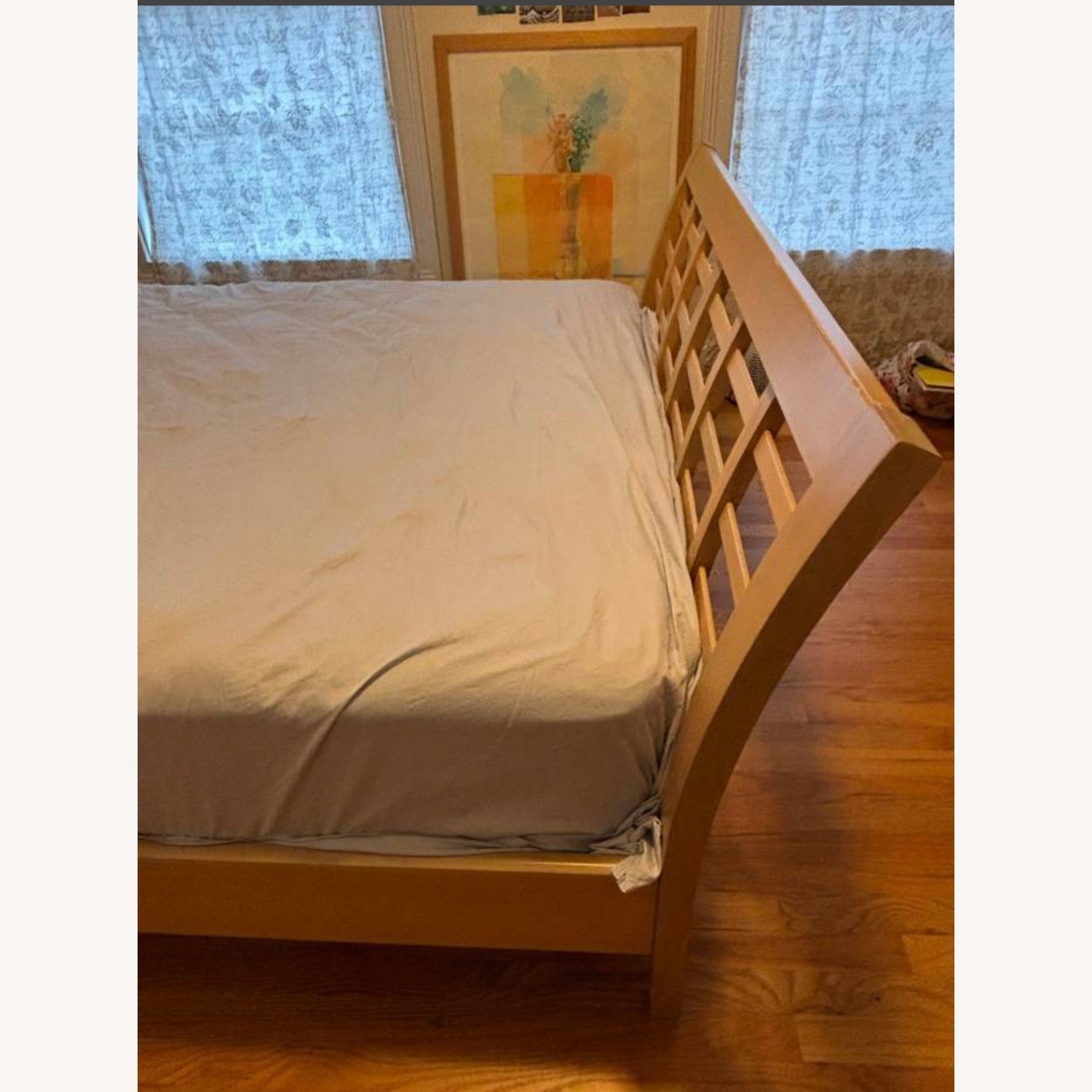 Levitz Wood Queen Bed Frame Headboard Footboard - image-5
