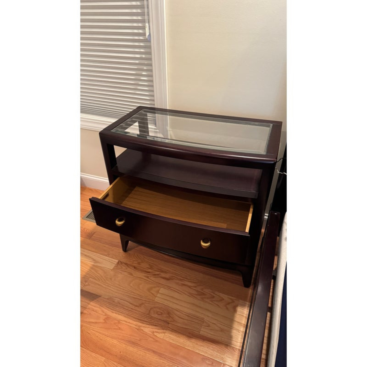 Set of 2 Thomasville Nocturne Nighstands - image-1