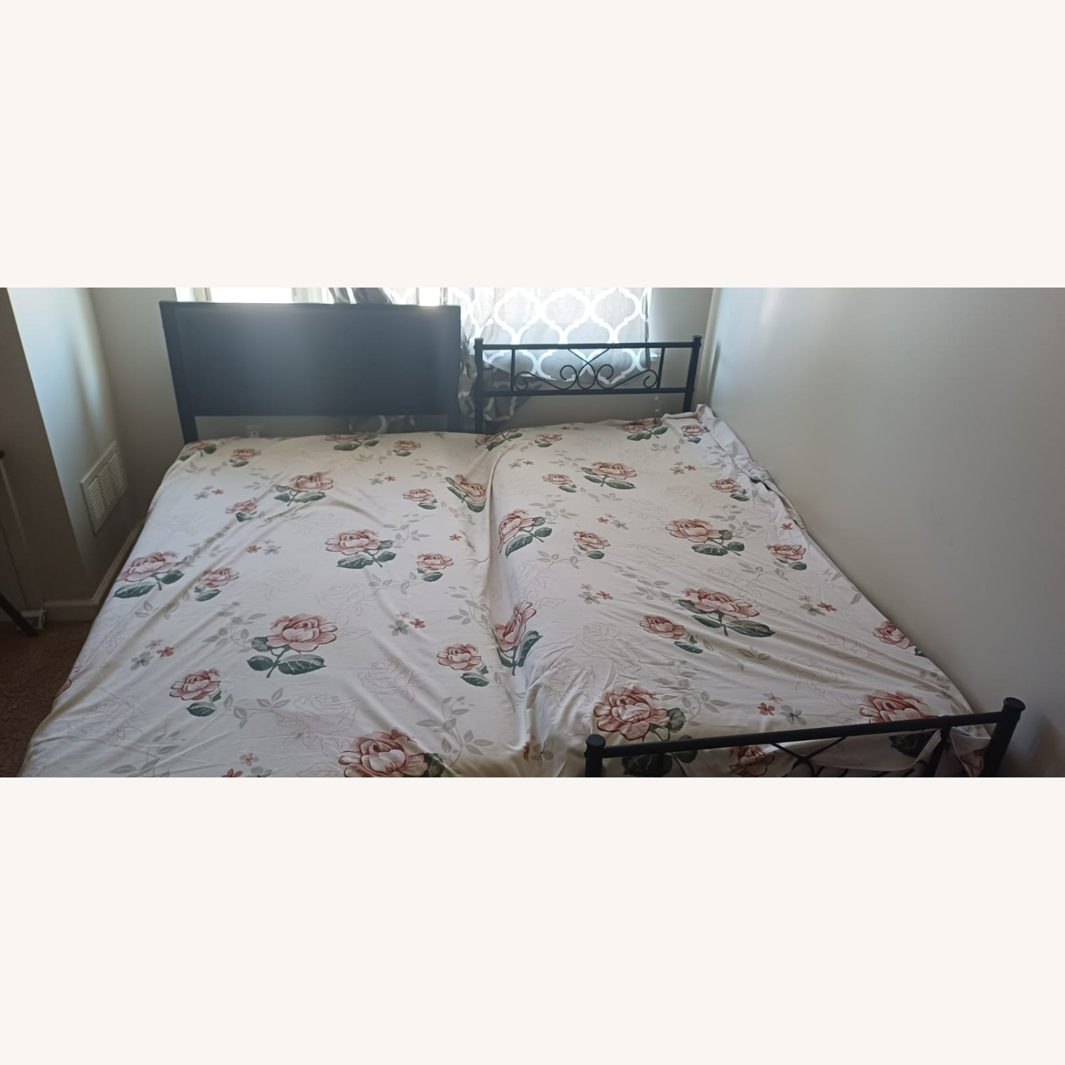 Amazon Black Metal Twin Bed - image-2