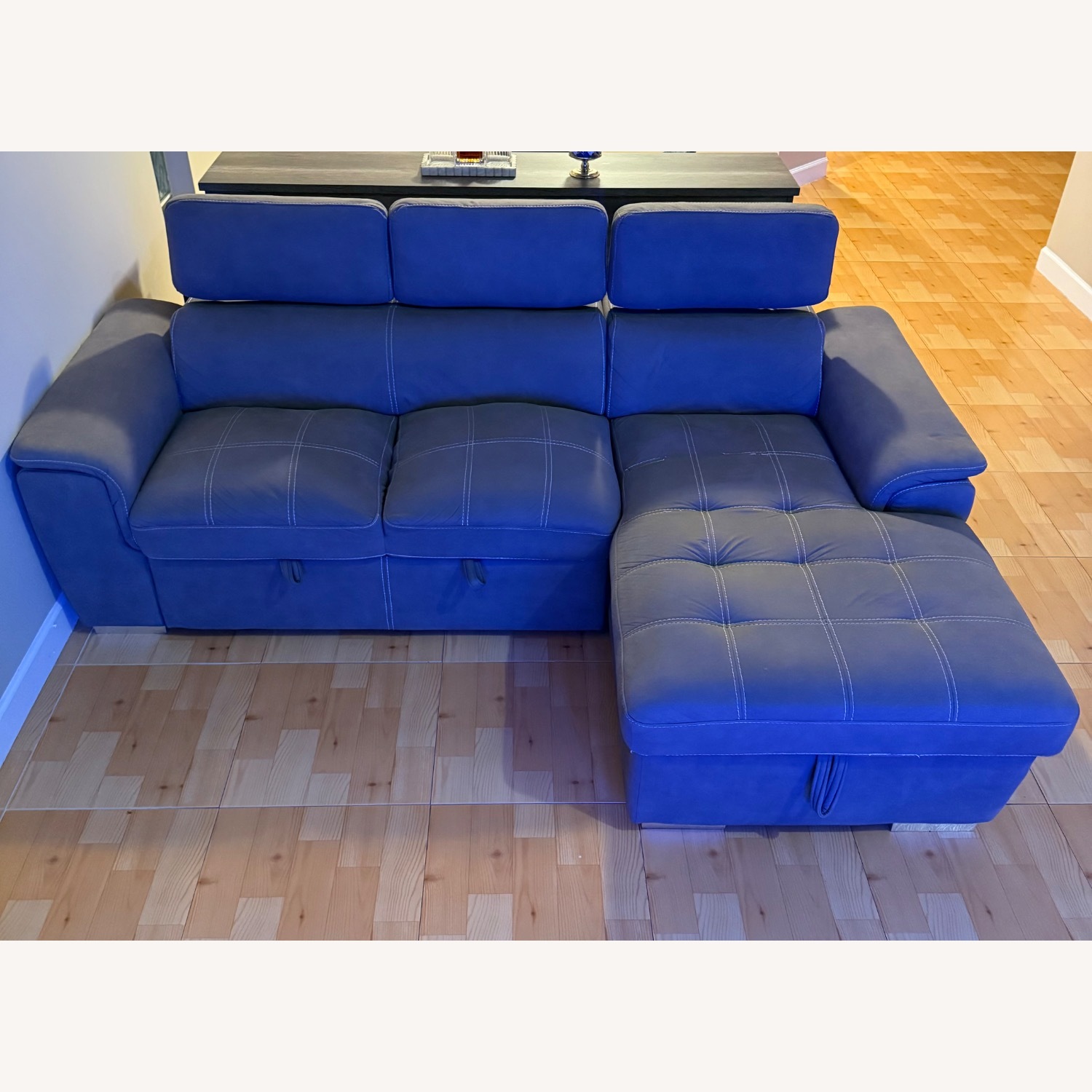 Light Gray Sleeper Sectional Sofa - image-4