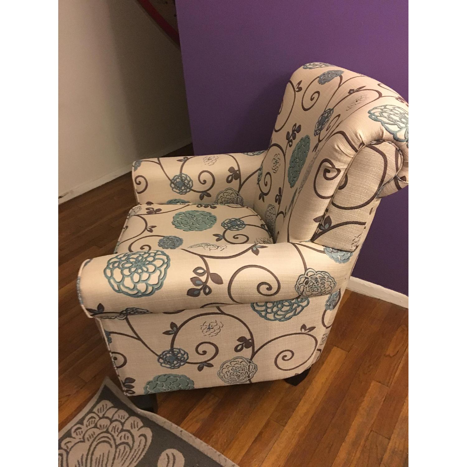 Floral Pattern Arm Chair - image-5