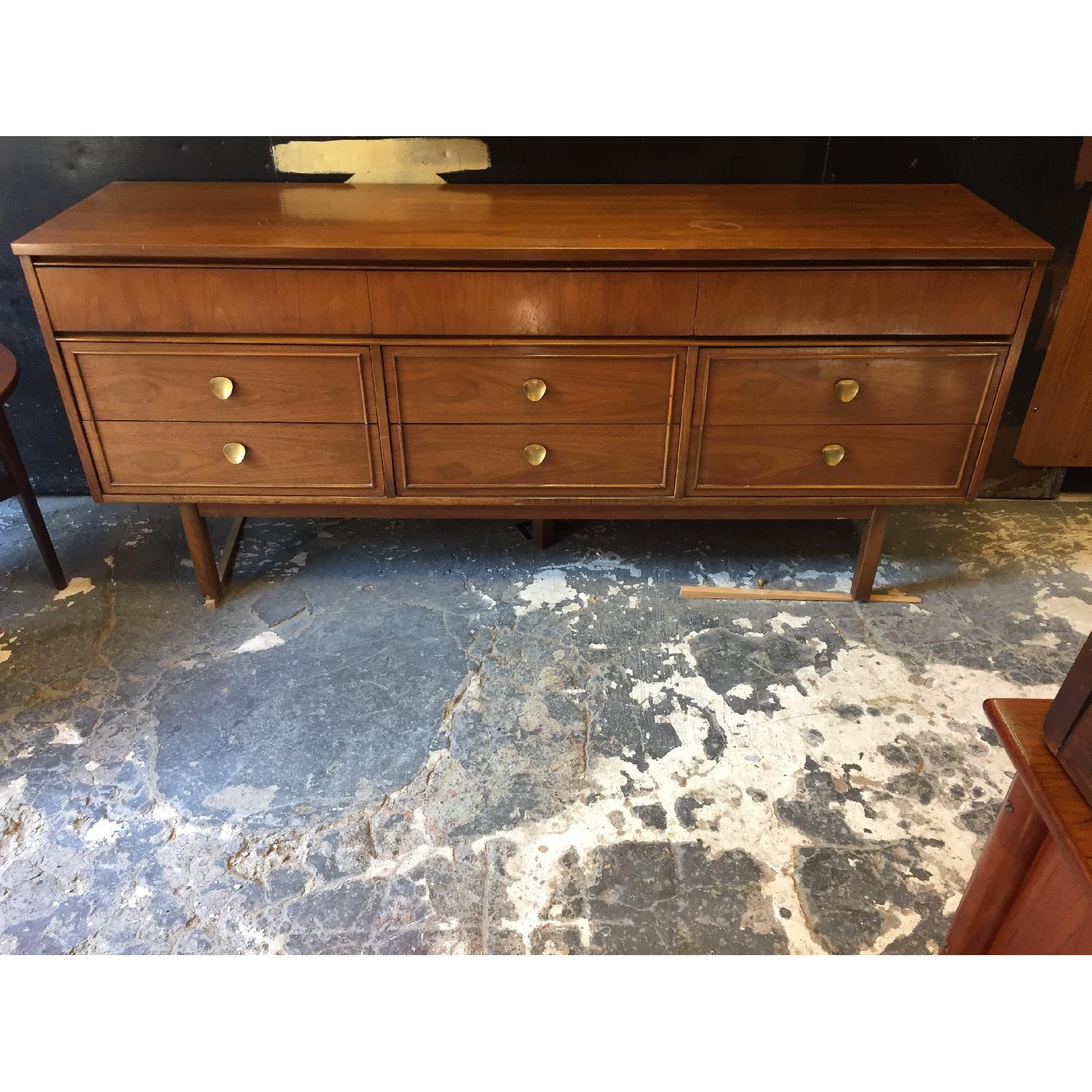 Dixie Mid Century Modern 9-Drawer Walnut Dresser - image-3