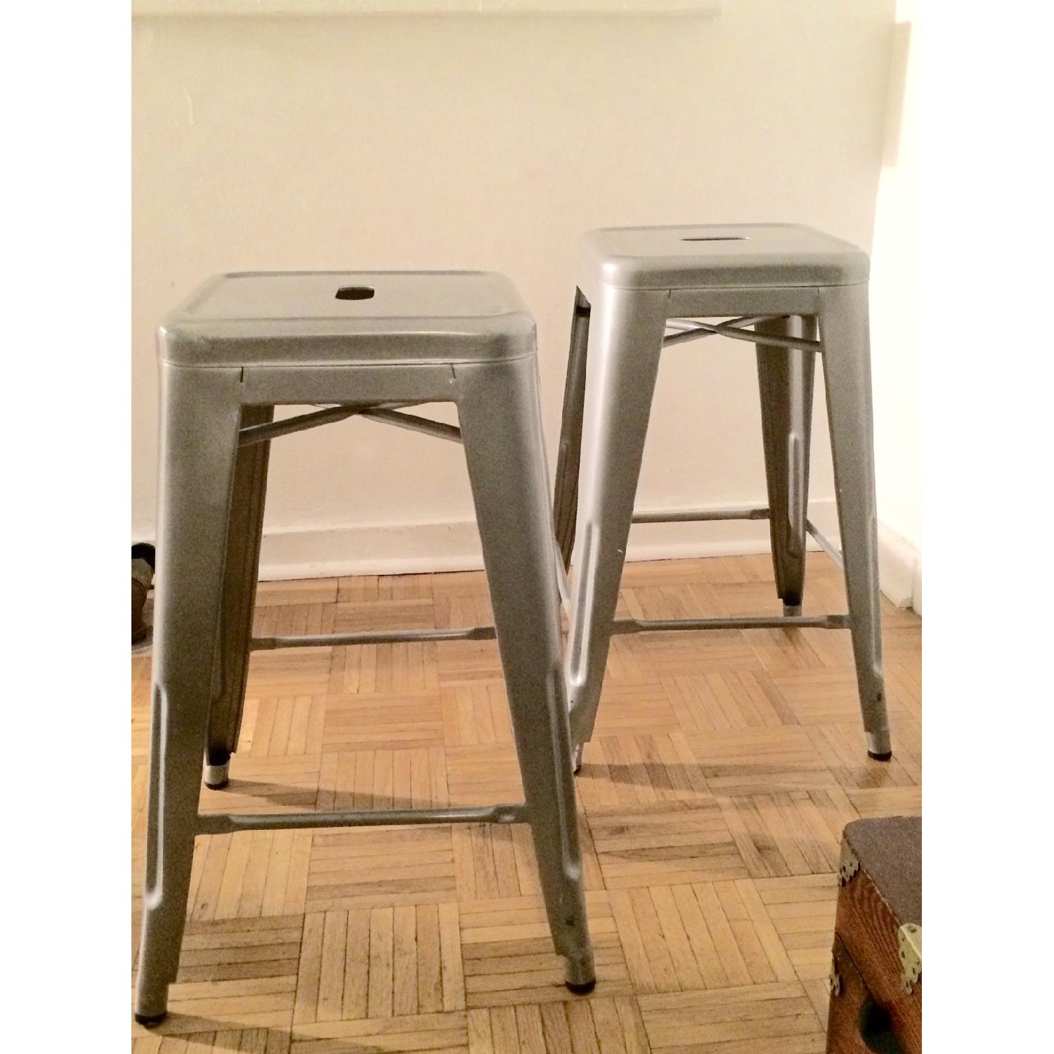 Kitchen Supply Store Industrial Chic Stainless Steel Table w/ 2 Stools - image-4