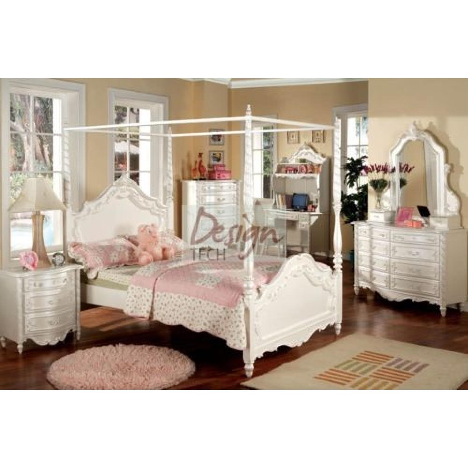 Victorian Era Bedroom Set - image-1