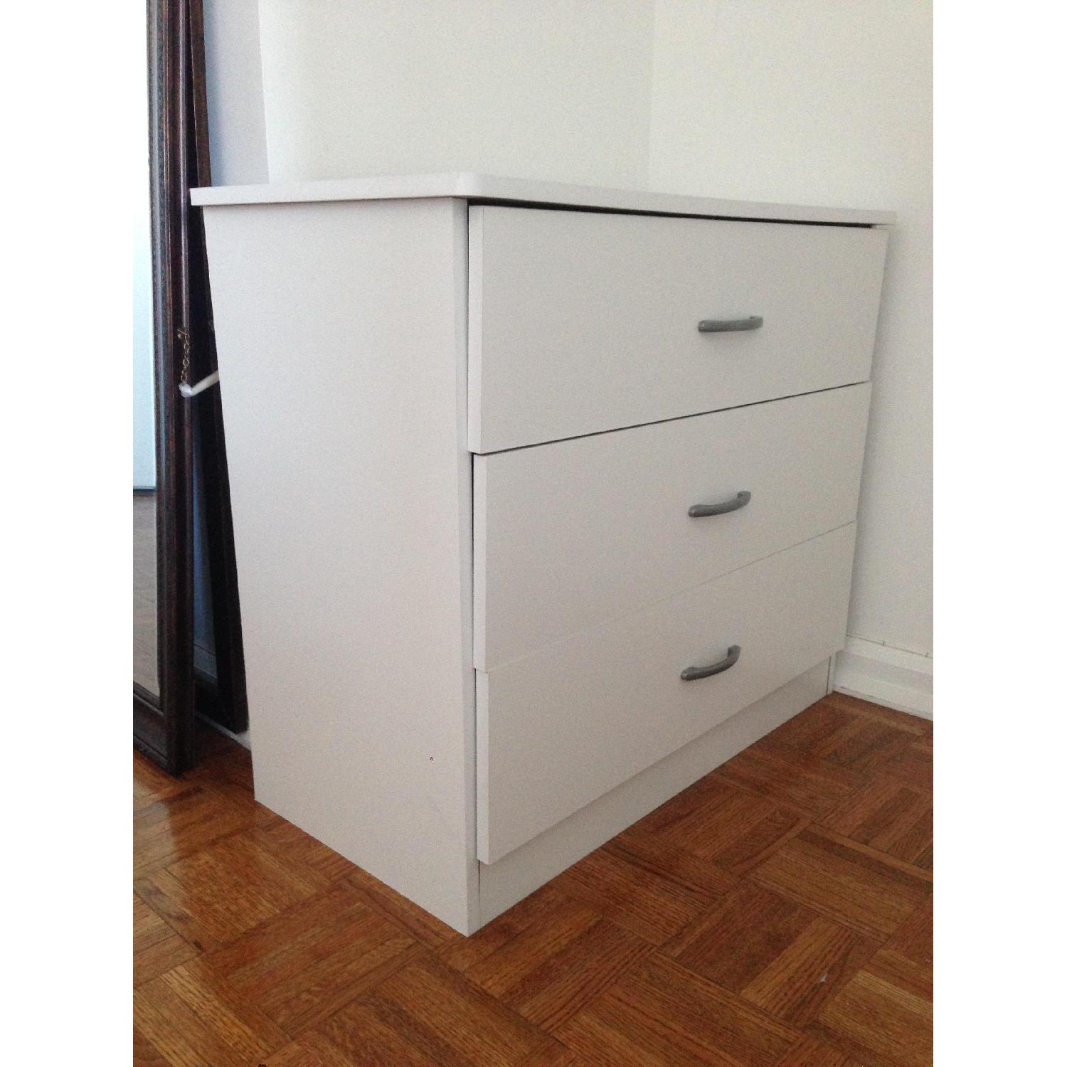 3-Drawers Chest - image-1