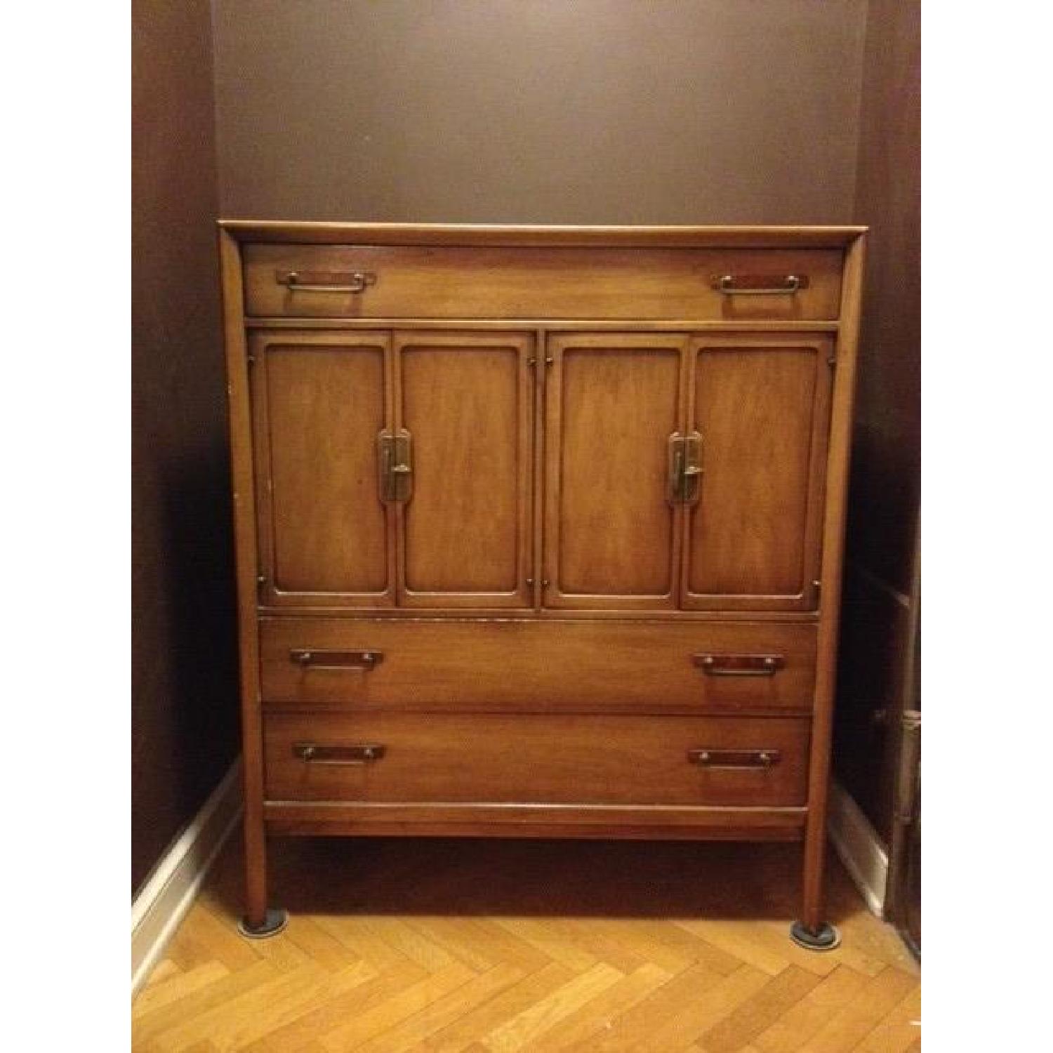 Vintage (Mid Century) Bachelor's Chest - image-1