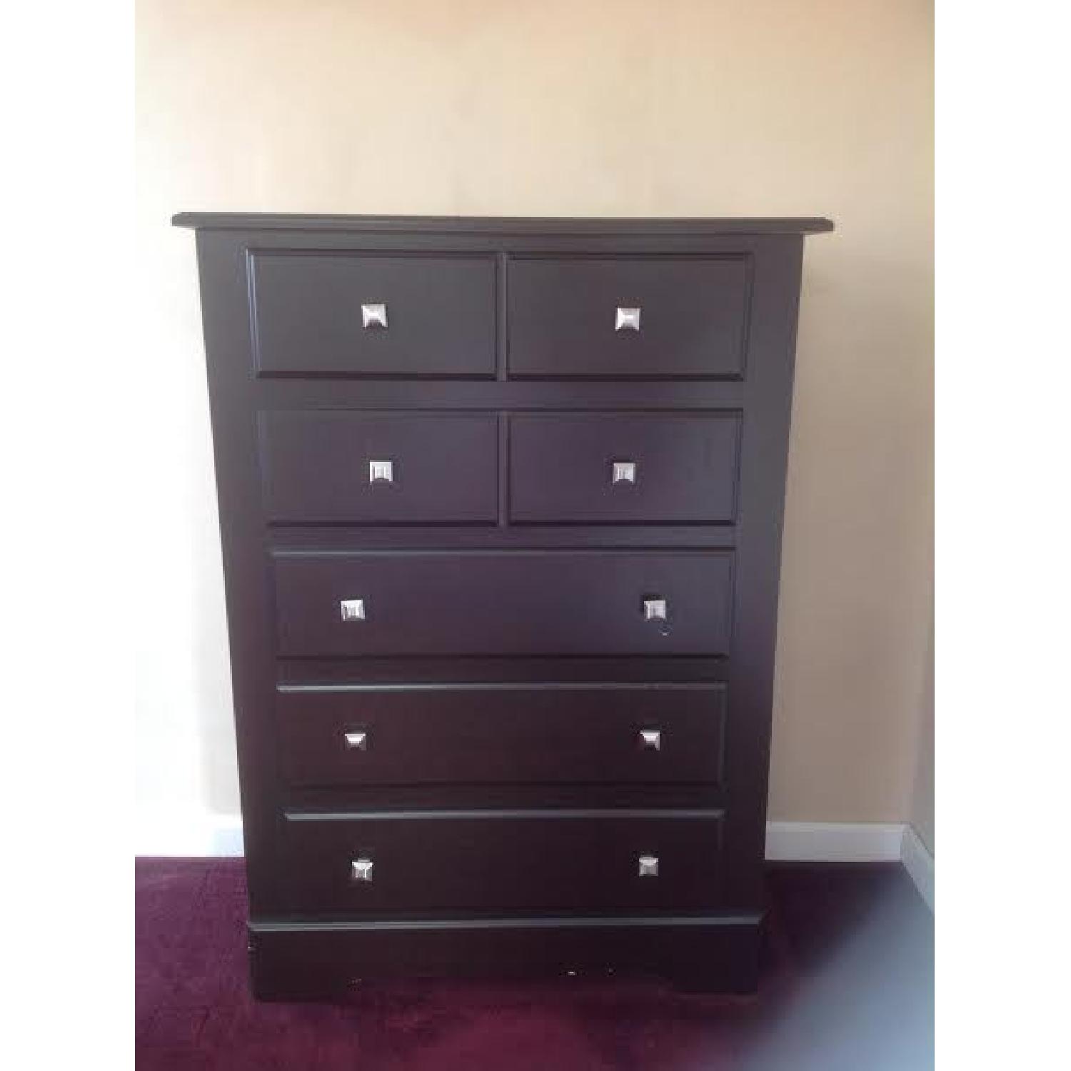 Ashley's 5 Piece Queen Bedroom Set - image-3