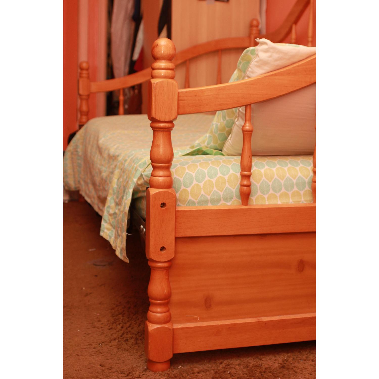 Cherrywood Daybed - image-3