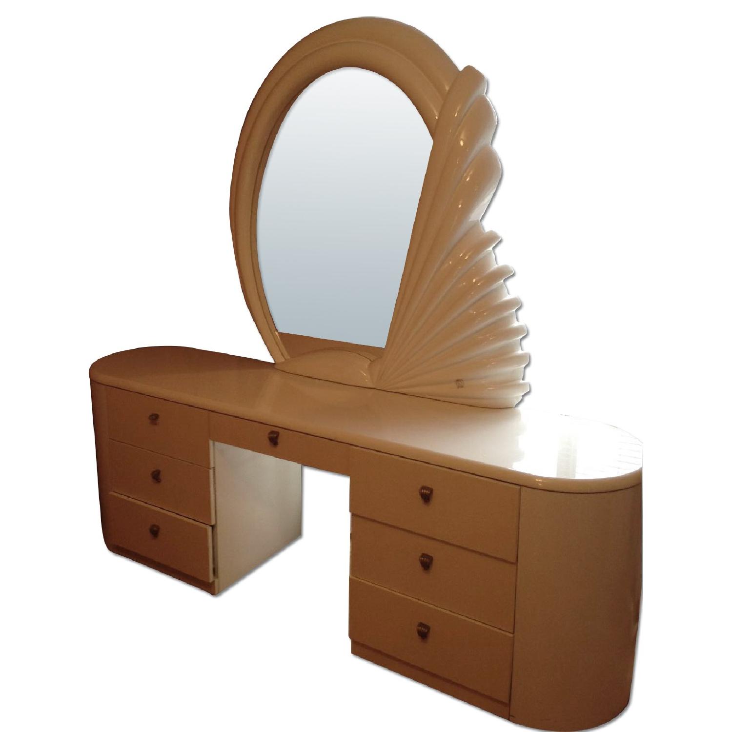Seashell Vanity w/ Mirror - image-0
