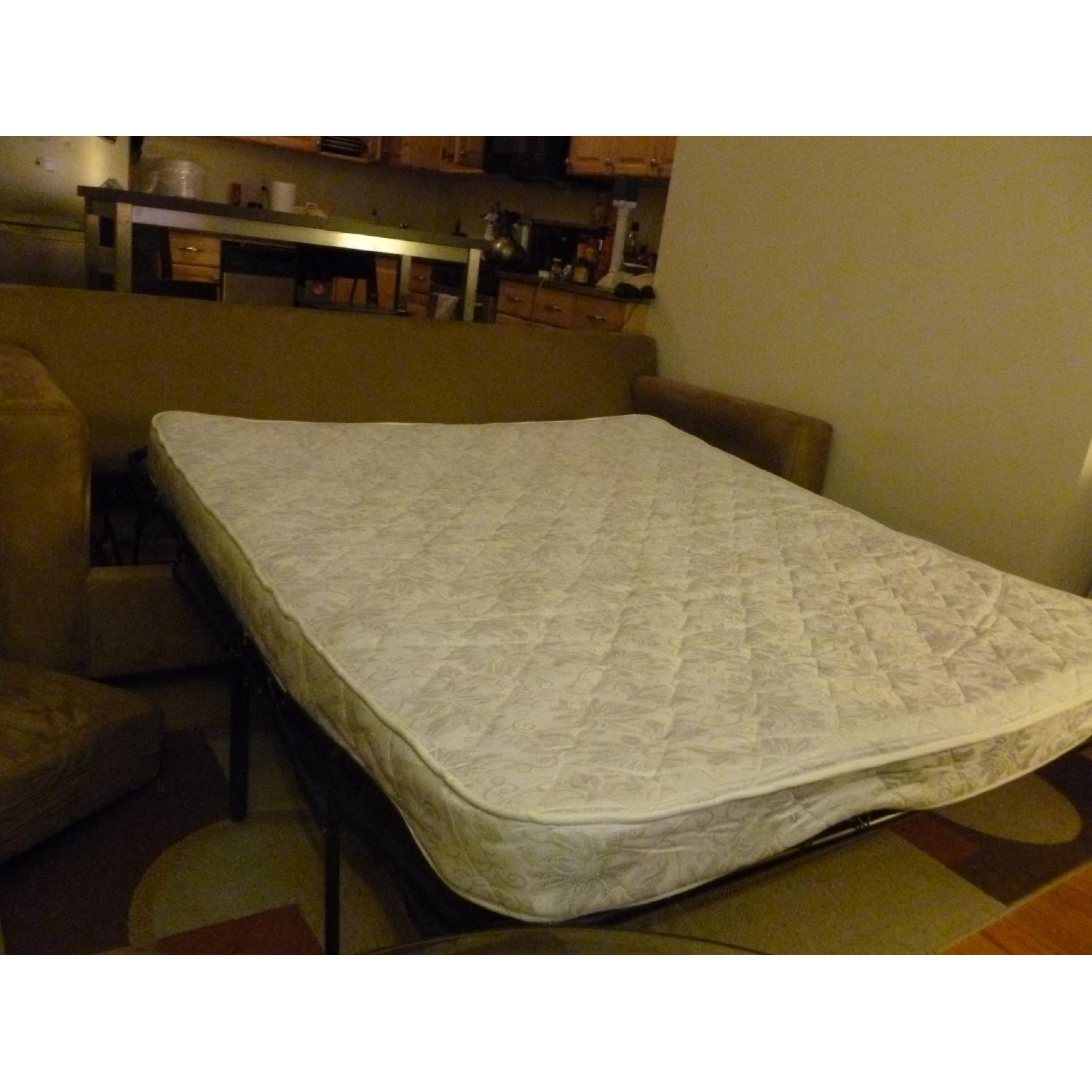 Max Home Furniture Sleeper Sofa with Chaise Lounge. - image-4