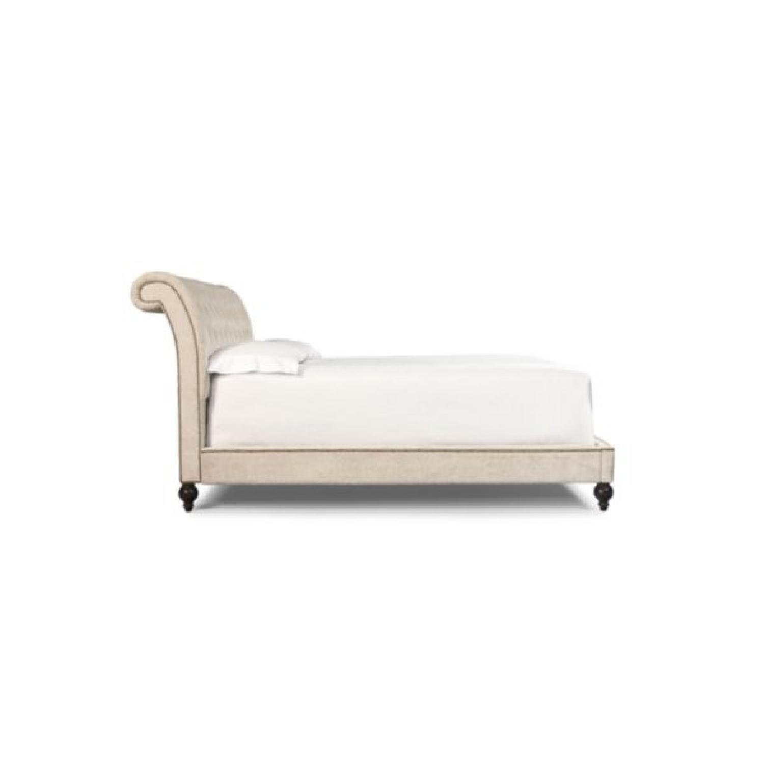 Victoria Queen Bedroom Set - image-6