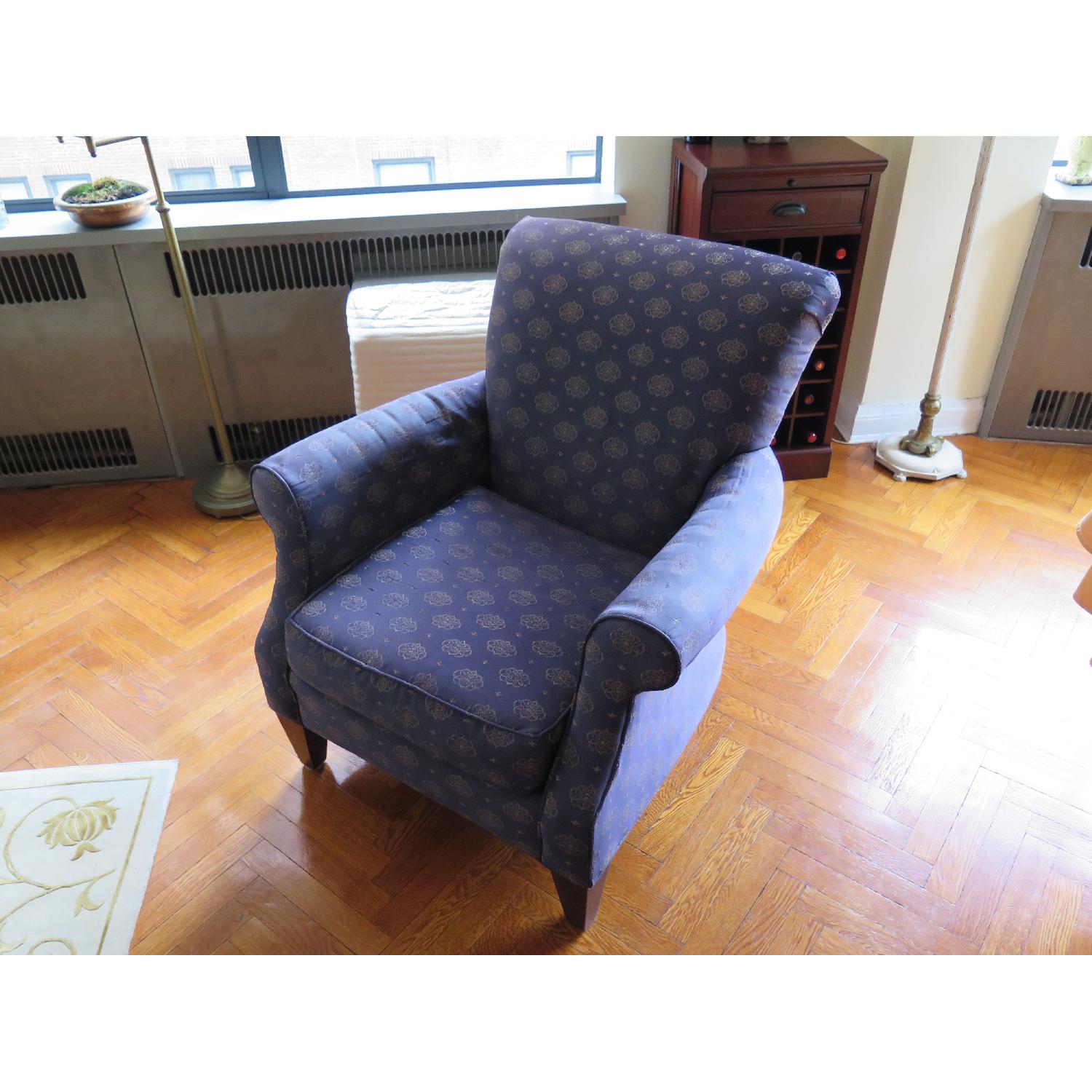 Broyhill Armchair - image-1