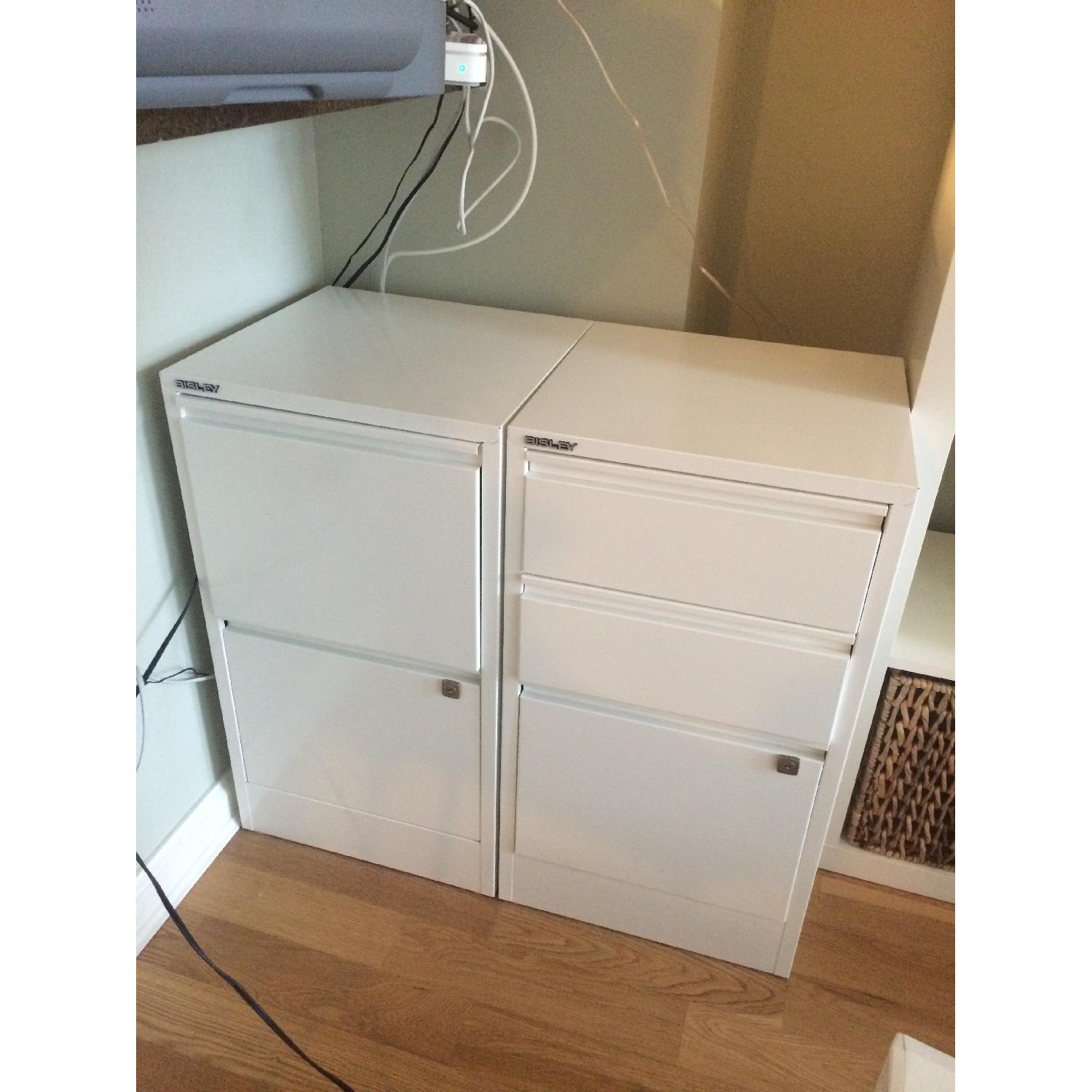 Bisley White Filing AptDeco