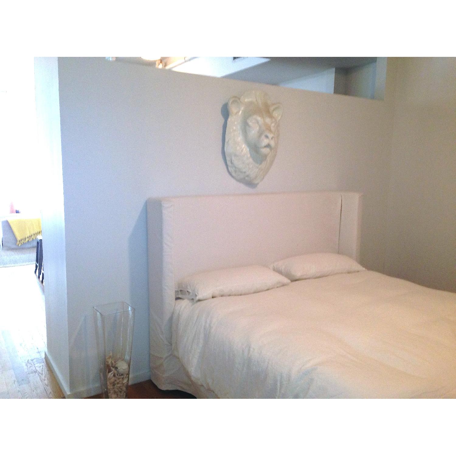 Restoration Hardware Belgian Shelter Slipcovered Headboard & Bed FZrame