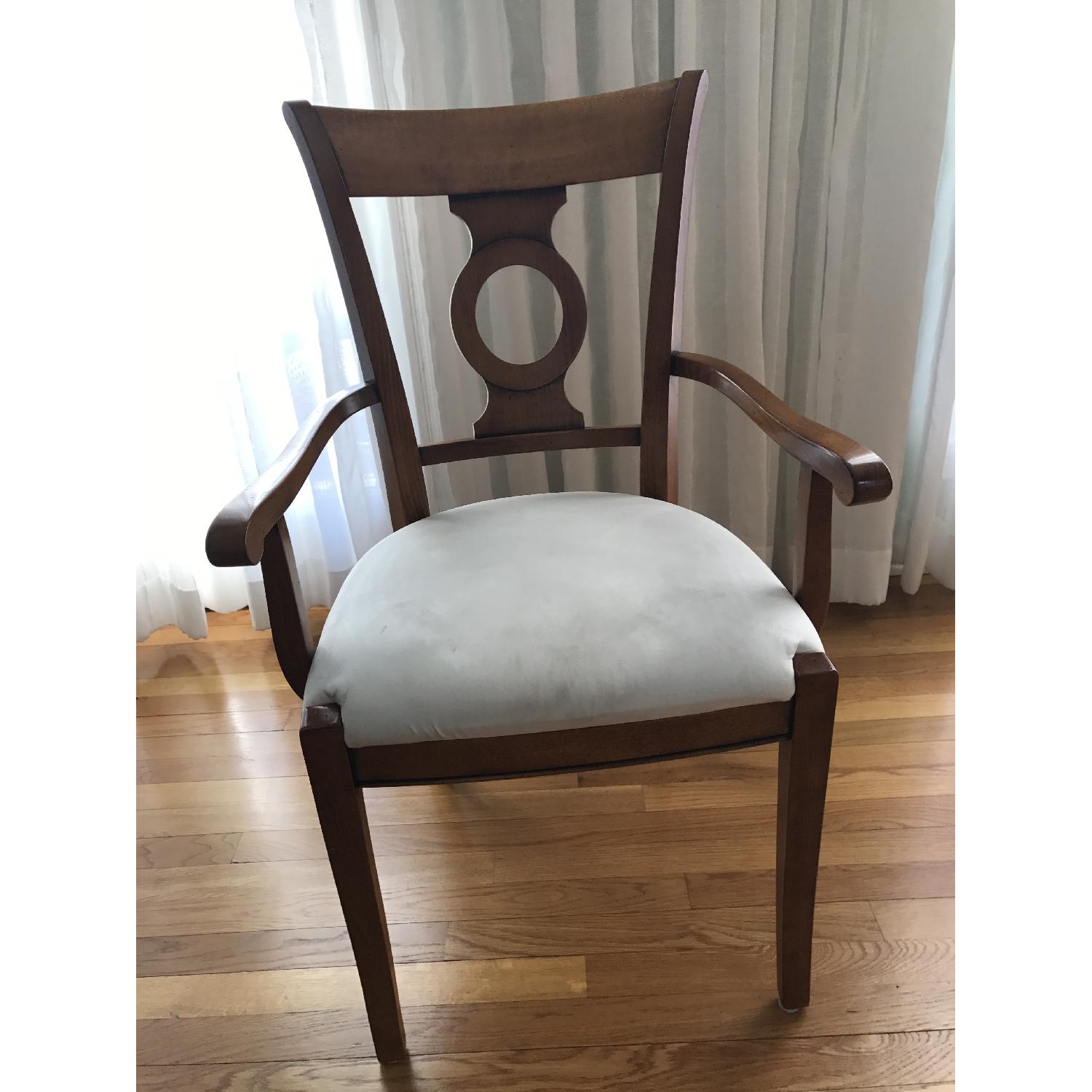 Bloomingdales Maple Table w/ 4 Grange Chairs & 2 Leaves - image-4